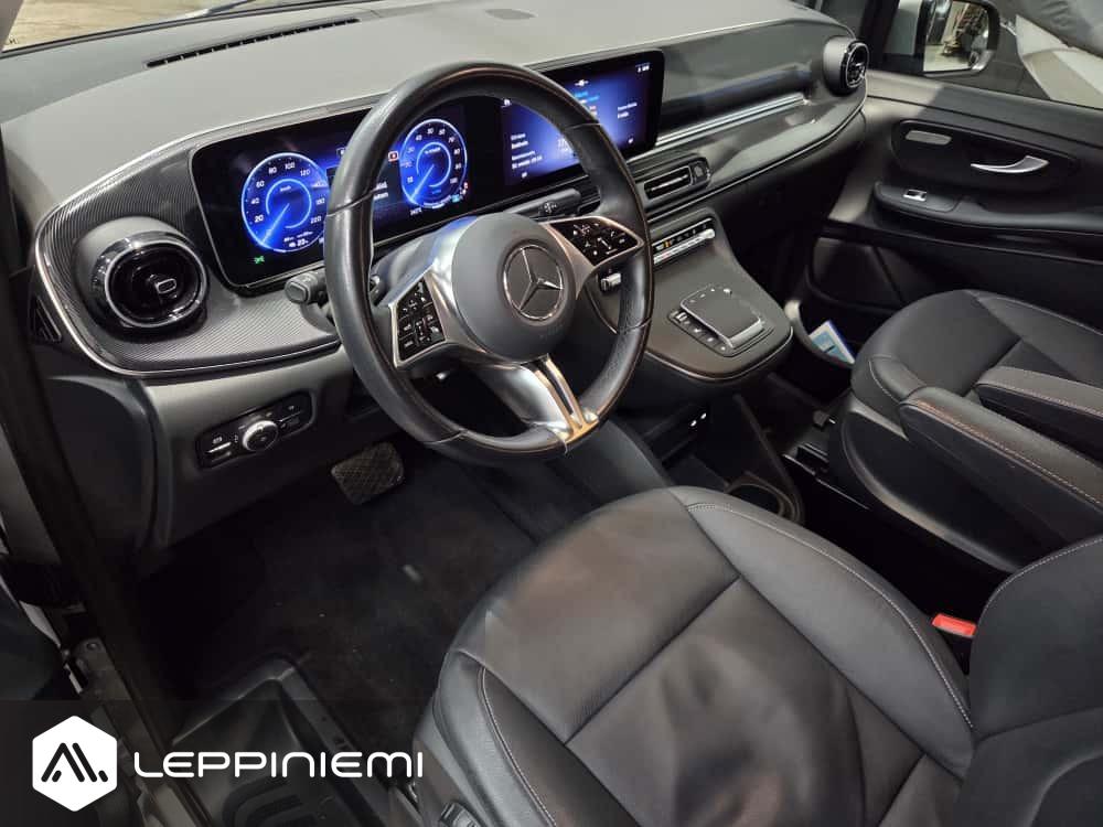 MERCEDES-BENZ EQV 9