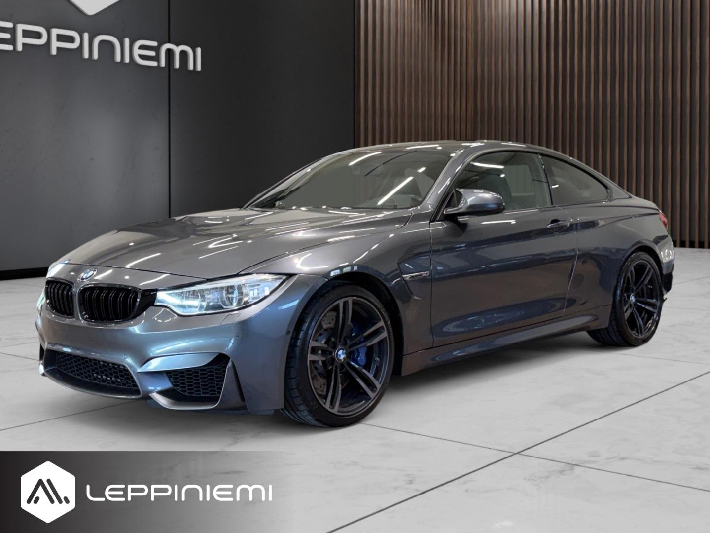 BMW M4 2015