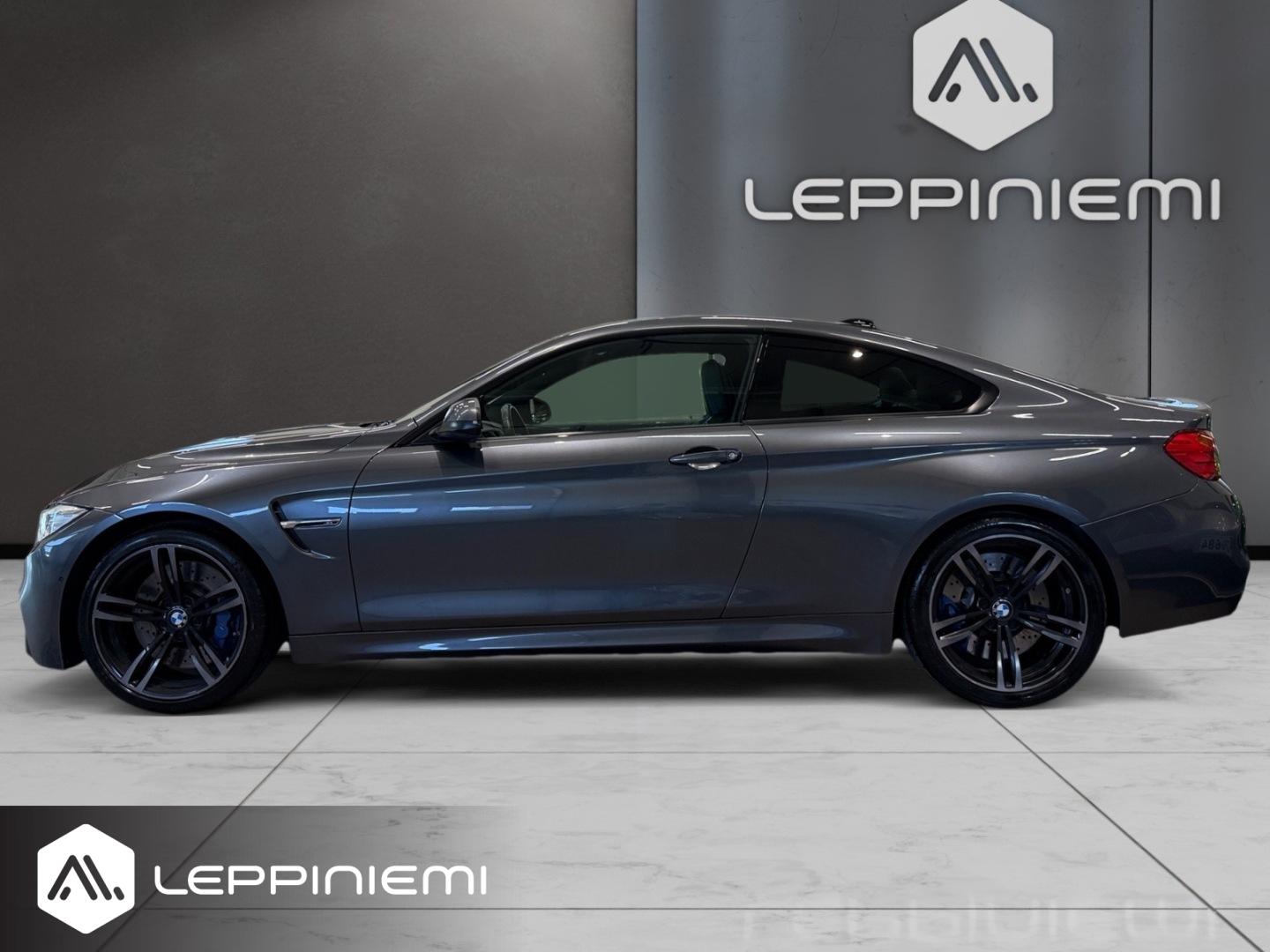 BMW M4 2015