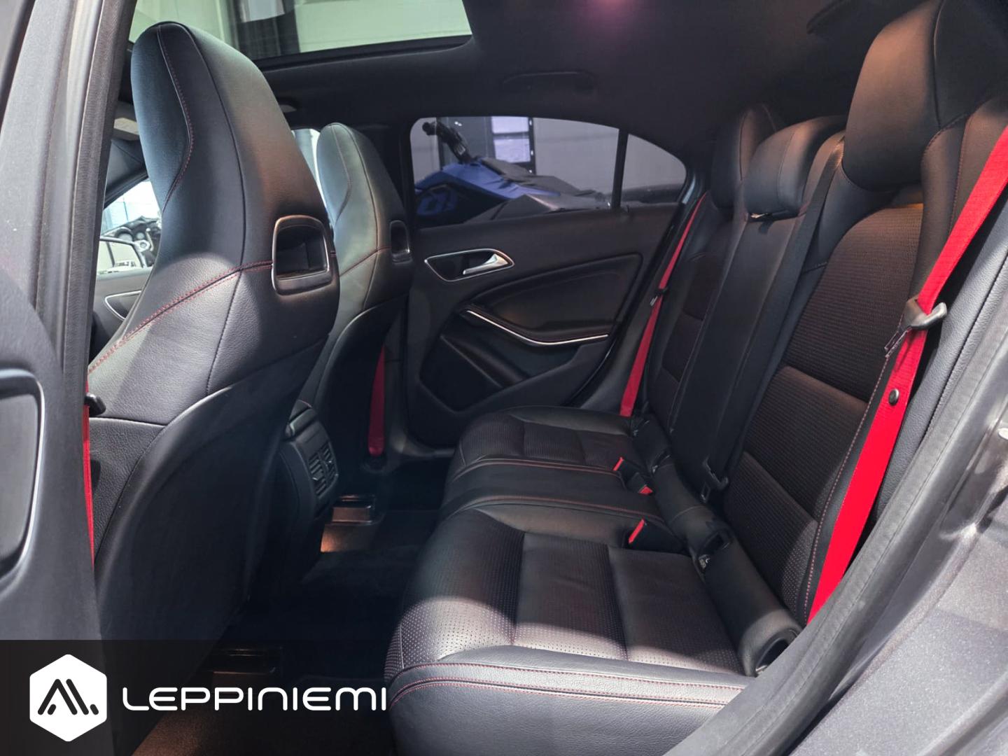 MERCEDES-BENZ A 2013