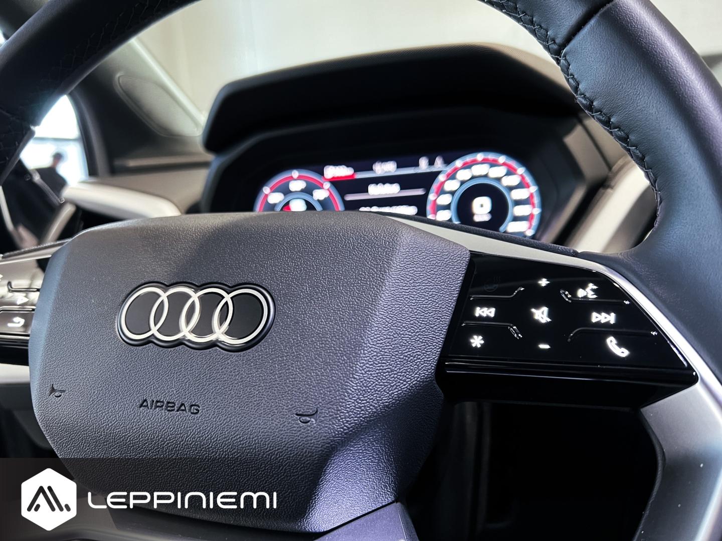 AUDI Q4 e-tron 15