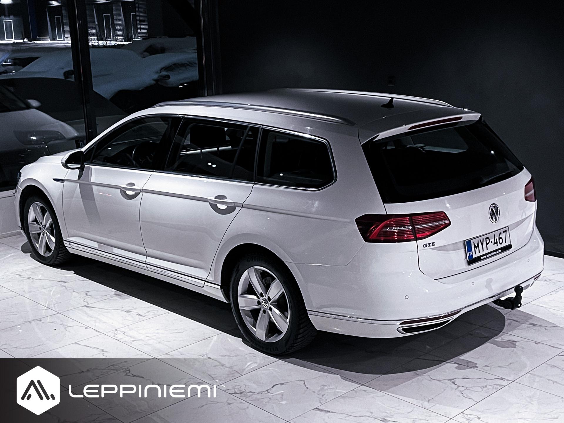 VOLKSWAGEN Passat 2017