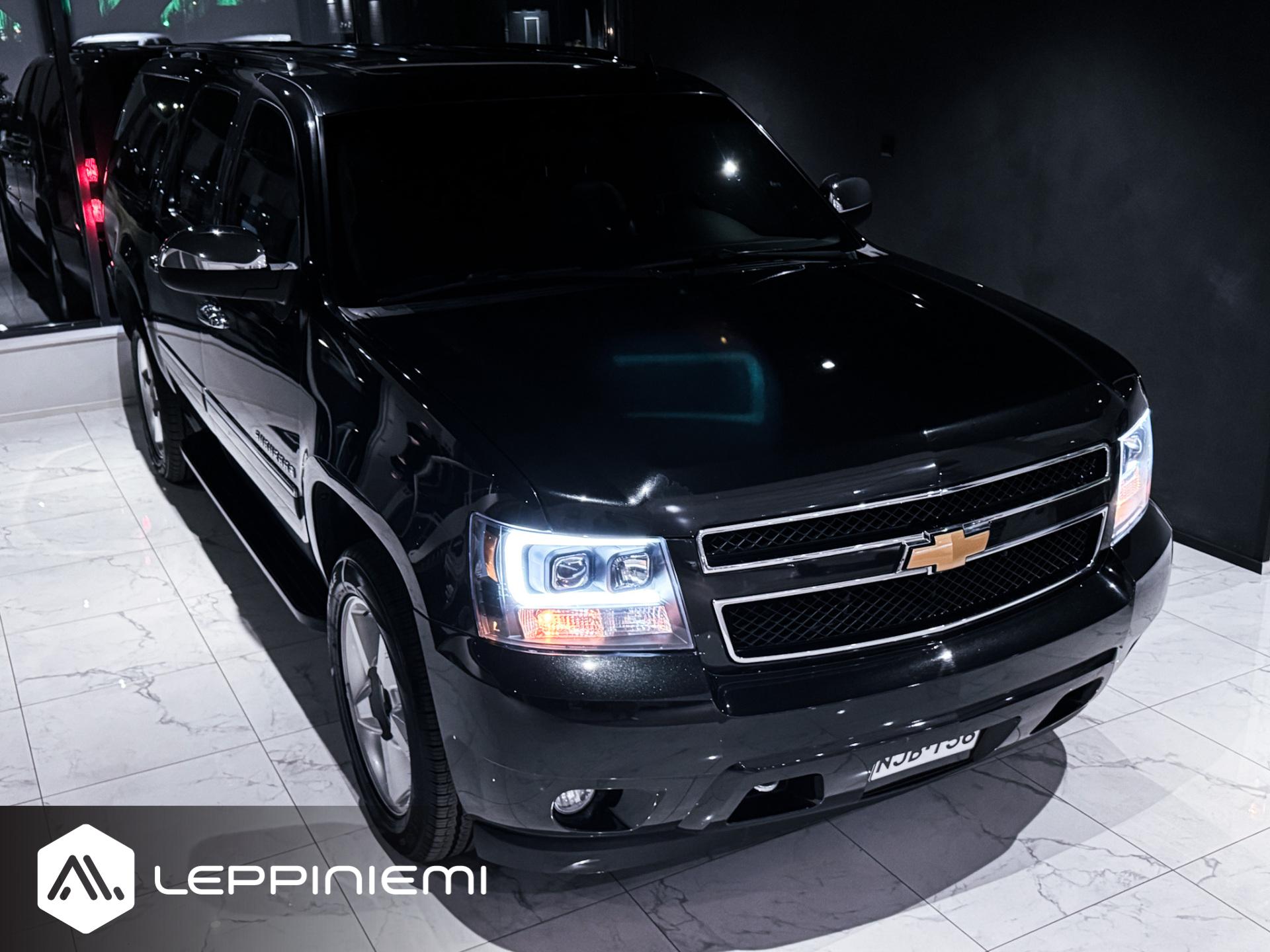 CHEVROLET Suburban 2011
