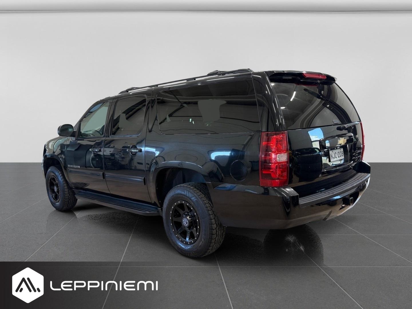 CHEVROLET Suburban 2010