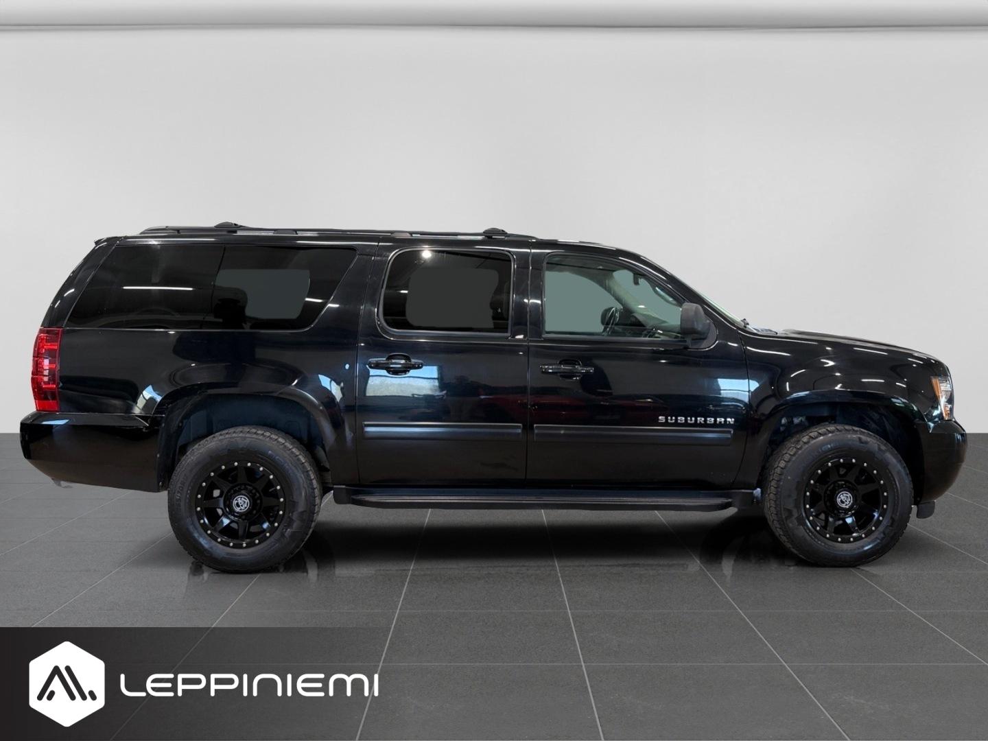 CHEVROLET Suburban 2010