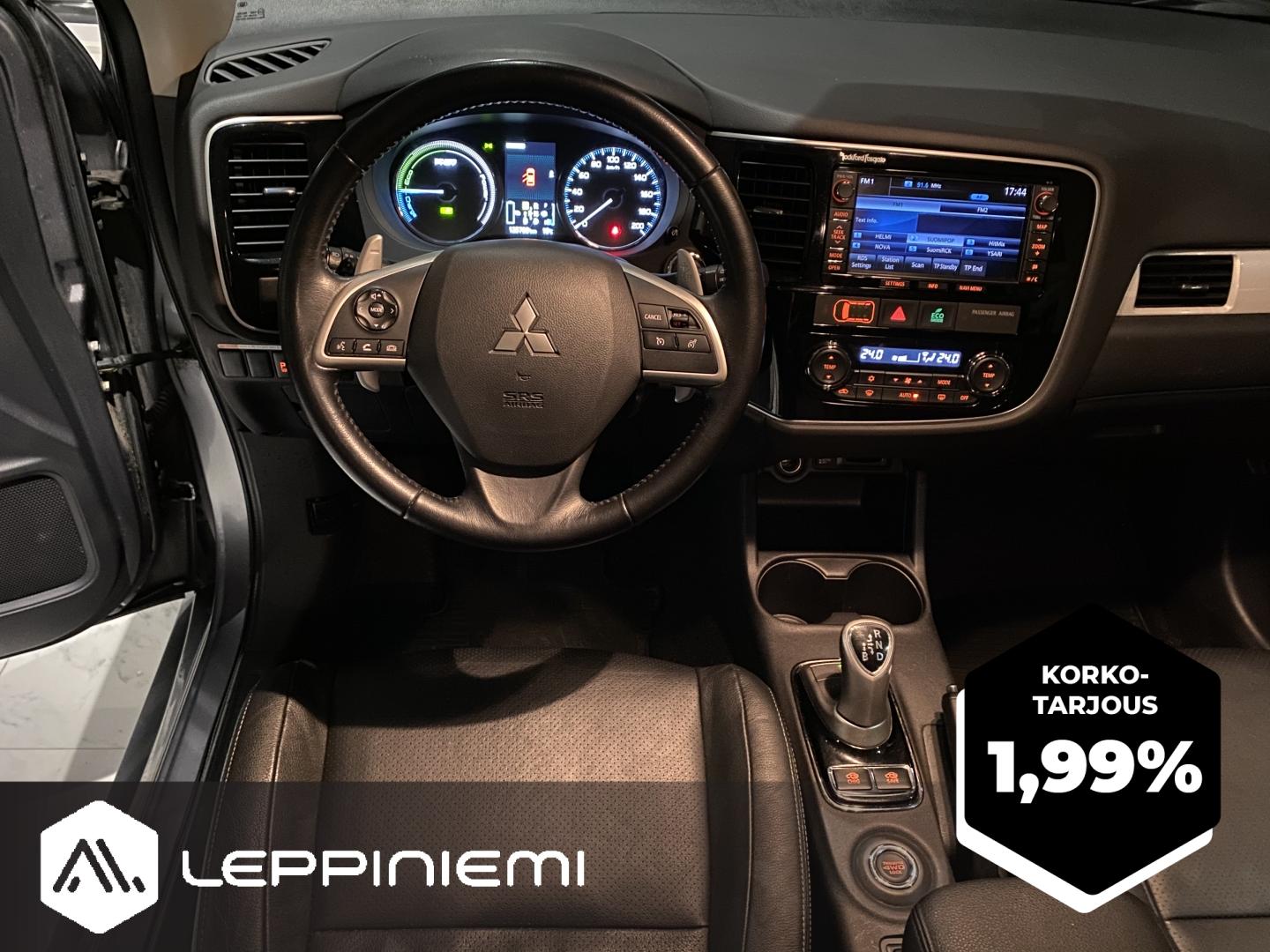 MITSUBISHI Outlander PHEV 2014