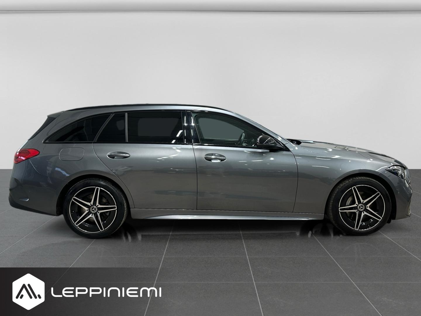 MERCEDES-BENZ C 2024