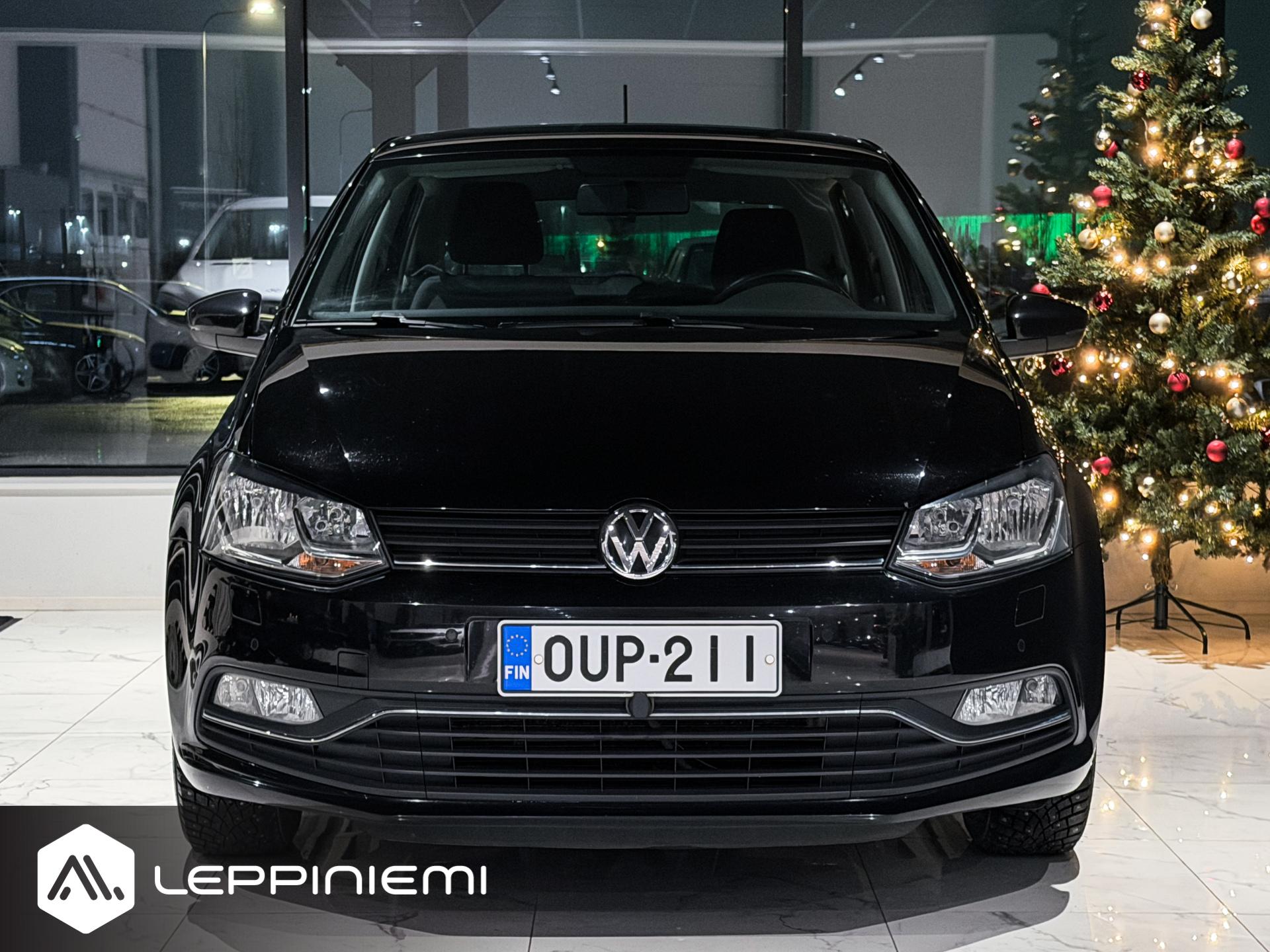 VOLKSWAGEN Polo 2015