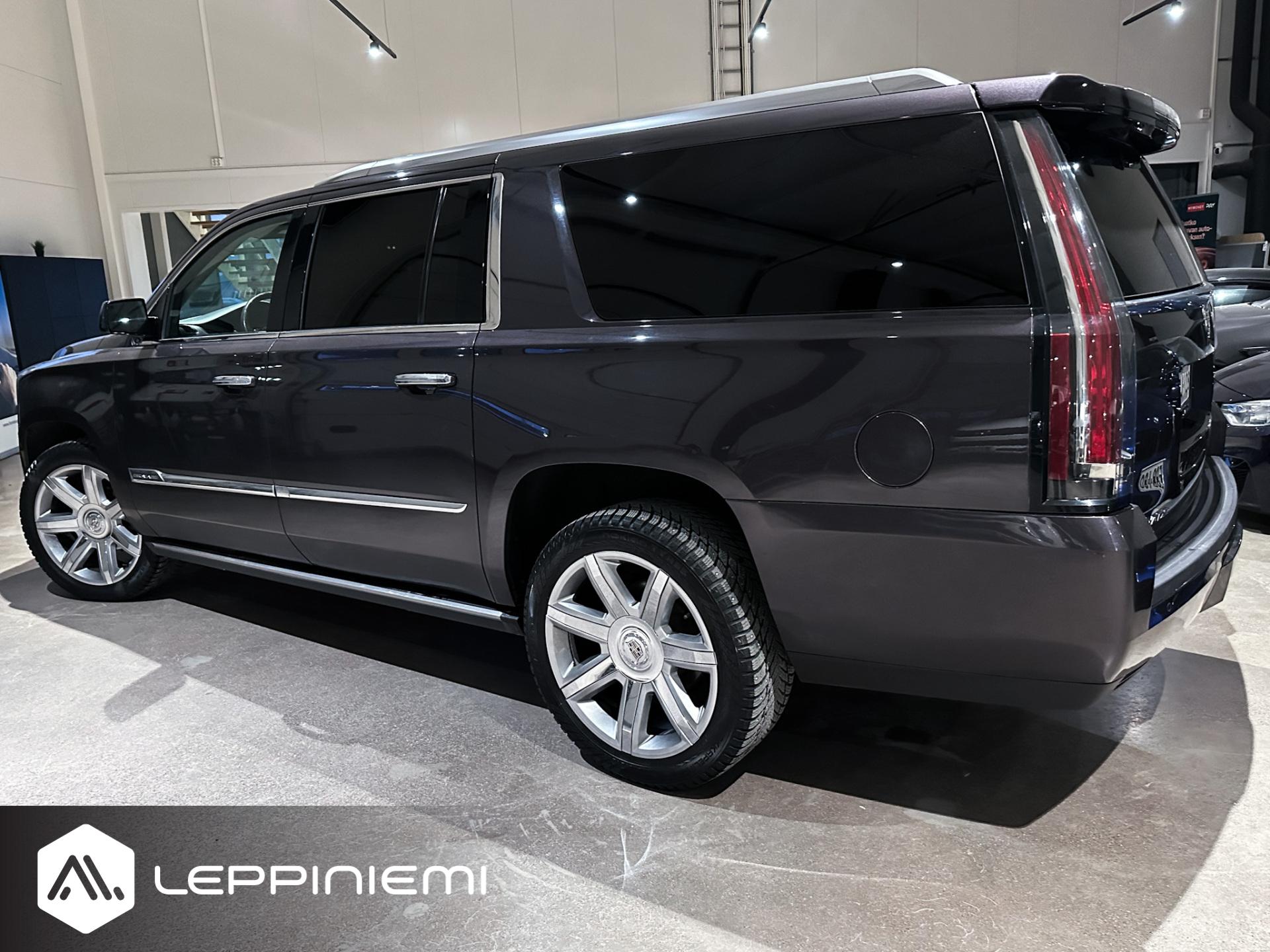 CADILLAC Escalade 2015