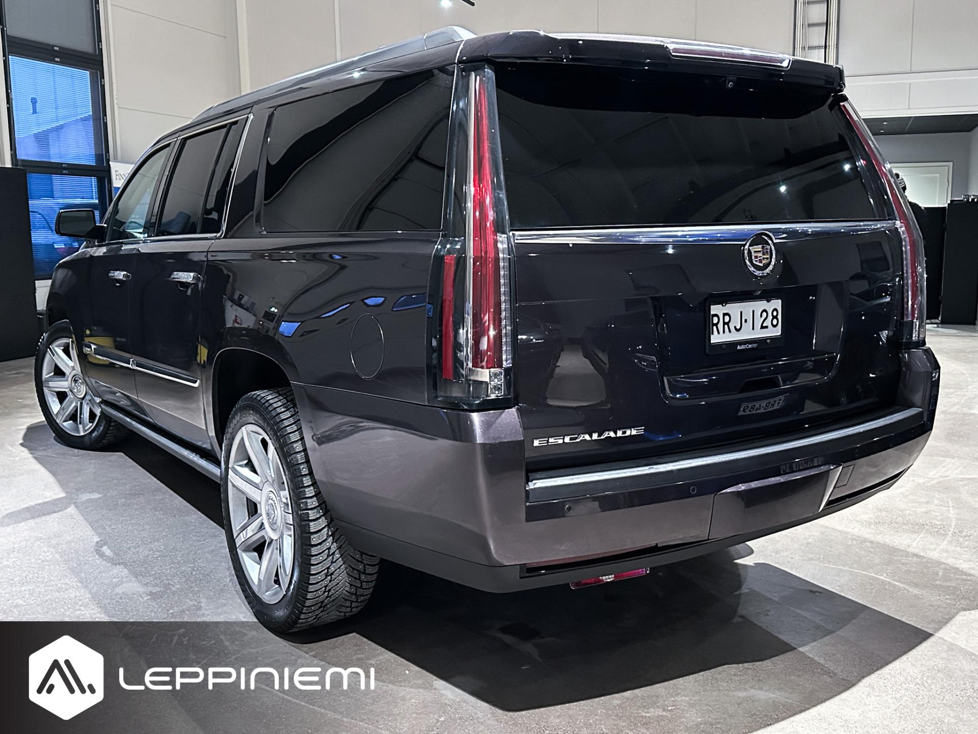 CADILLAC Escalade 2015