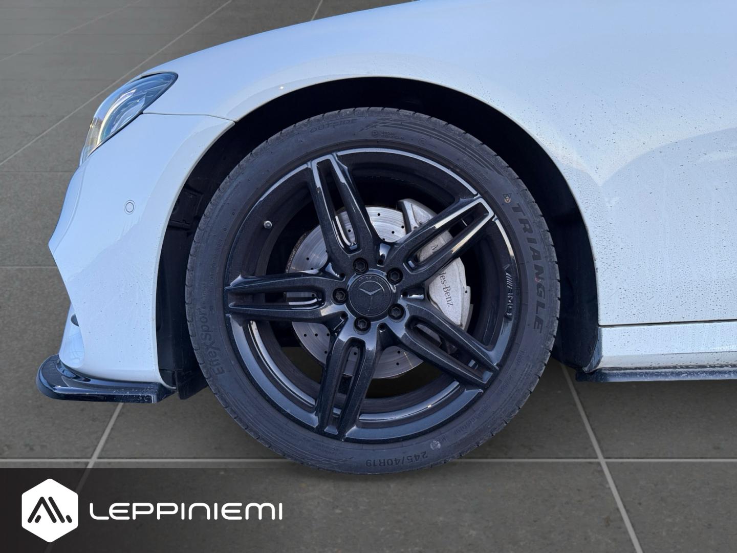 MERCEDES-BENZ E 2017