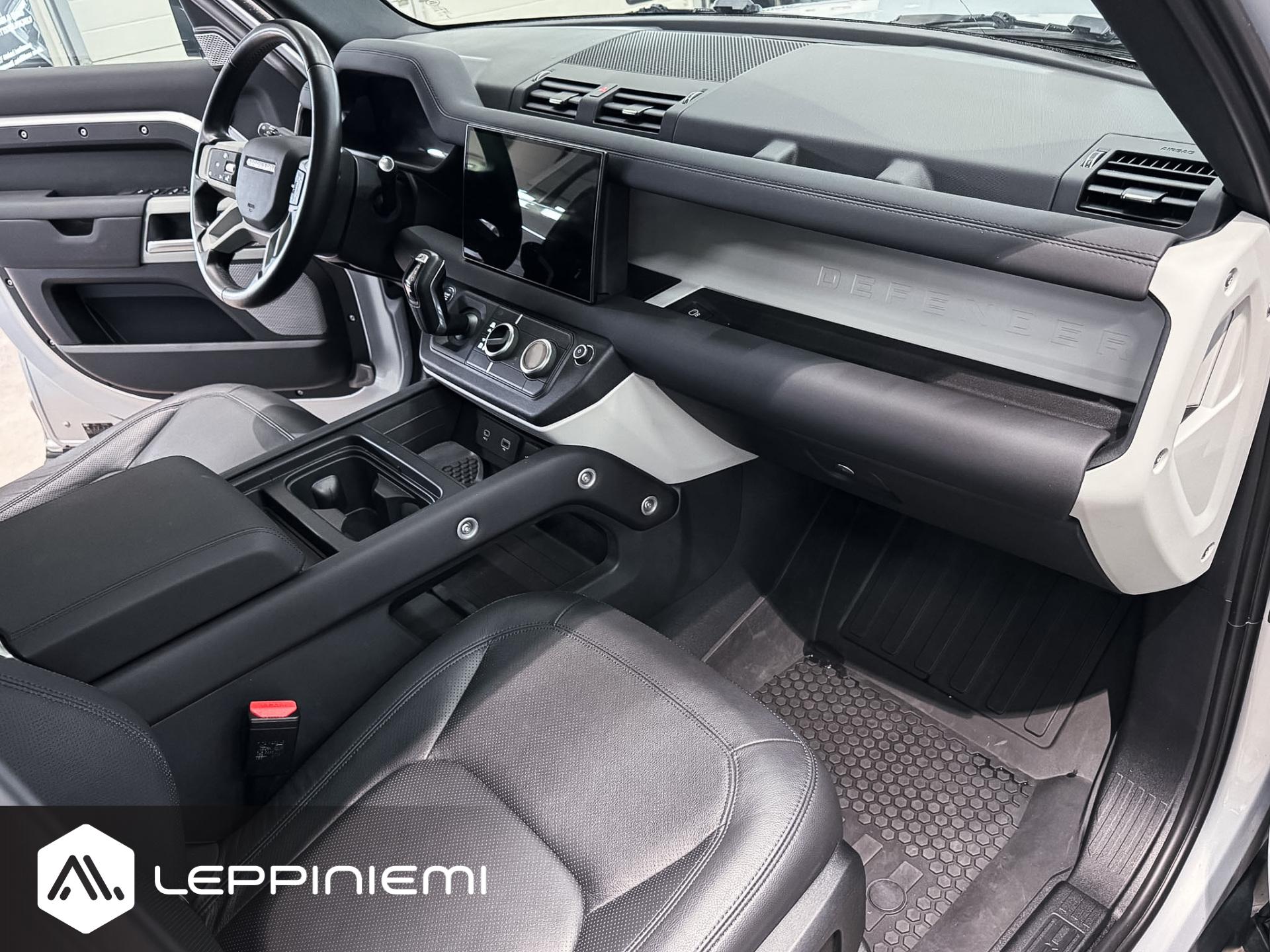LAND ROVER Defender 2023