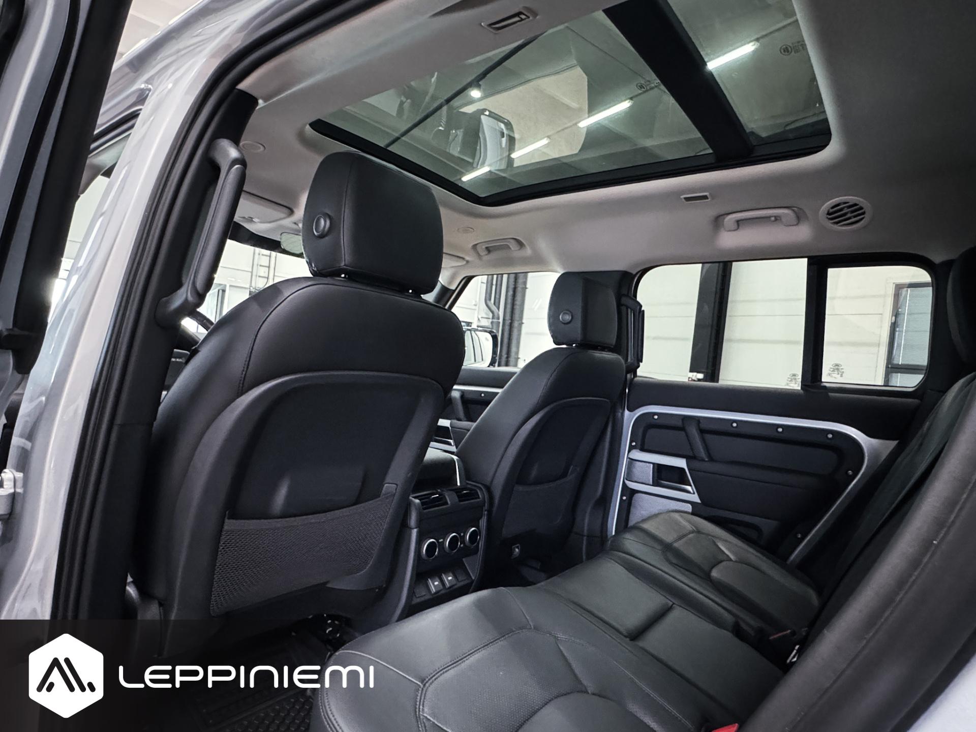 LAND ROVER Defender 2023