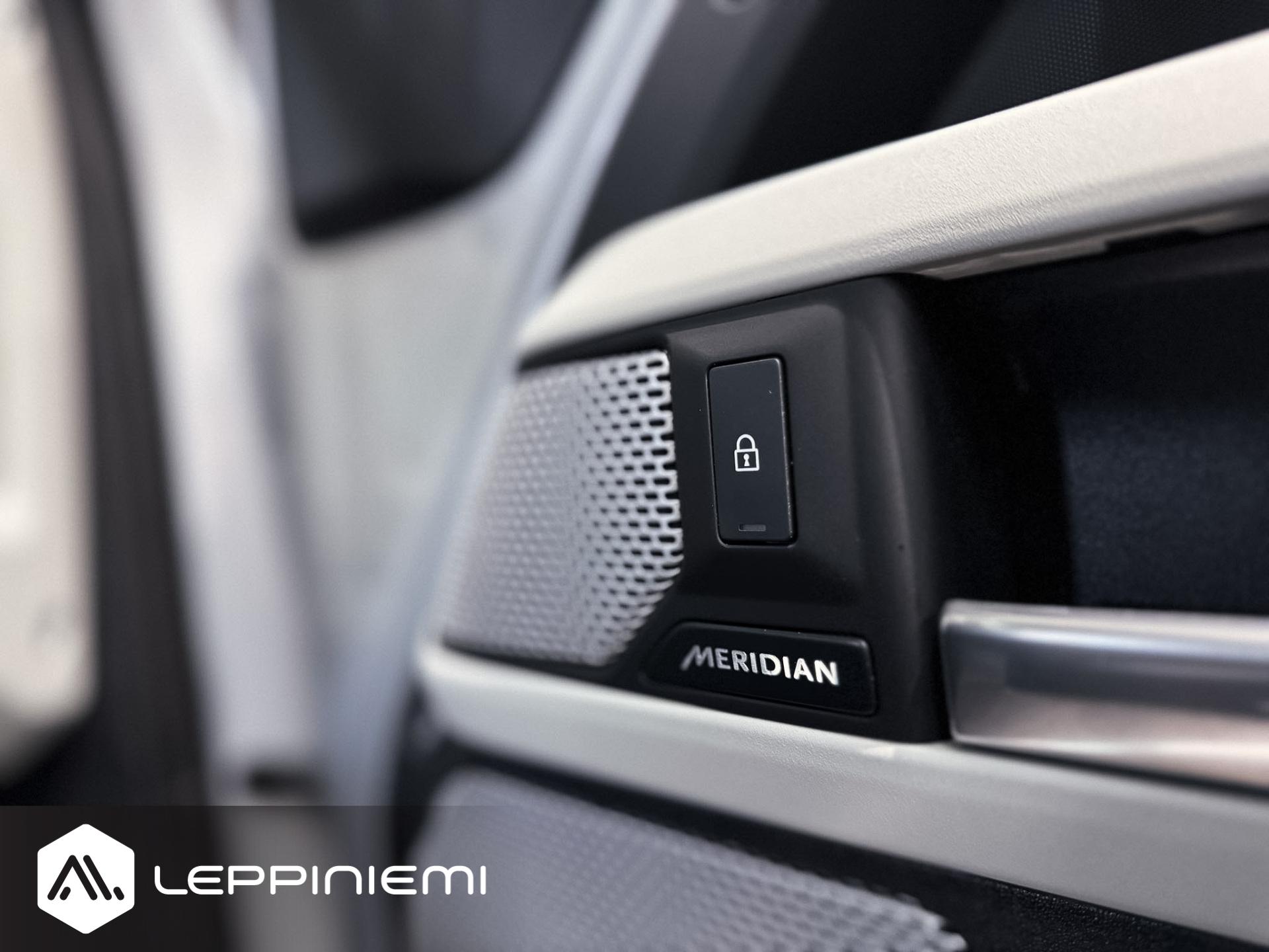LAND ROVER Defender 2023