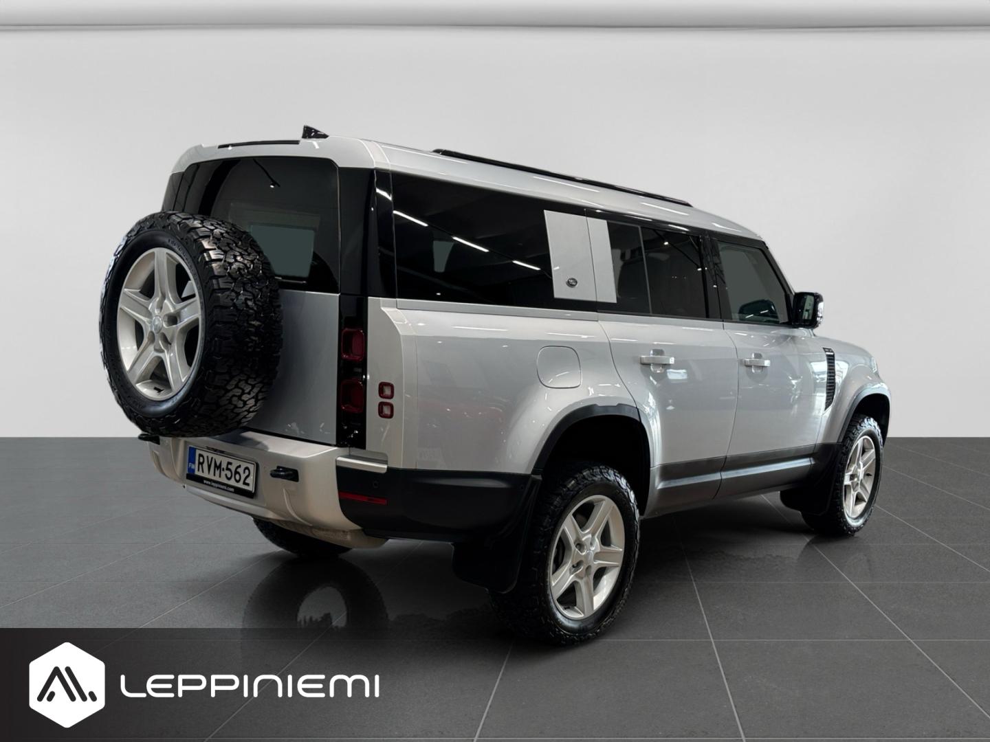 LAND ROVER Defender 2023