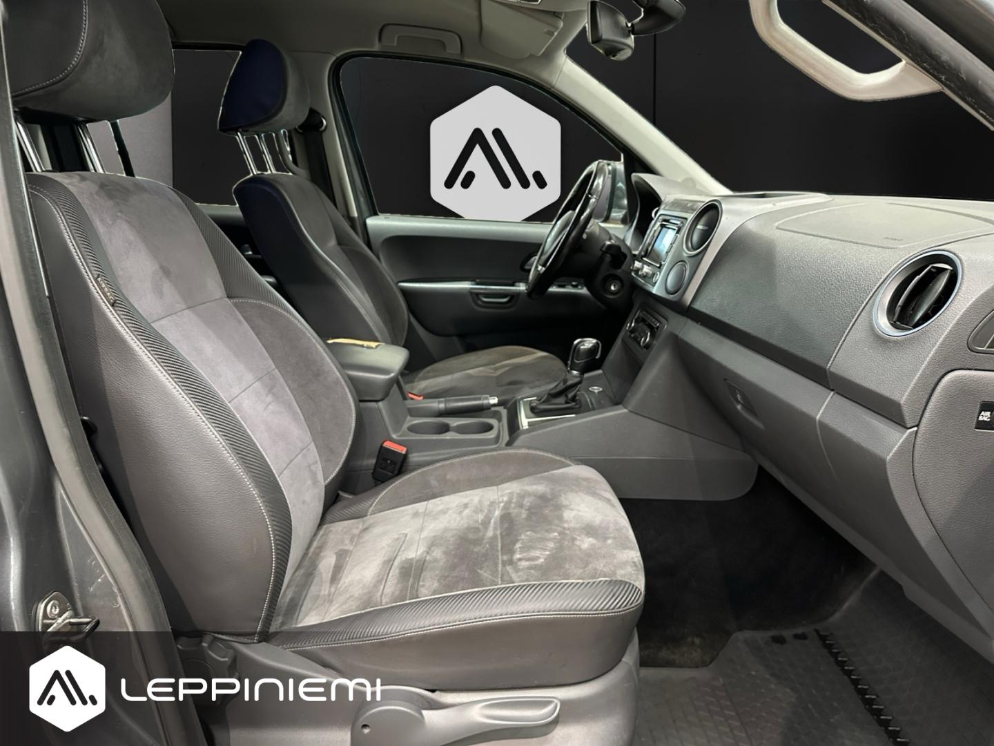 VOLKSWAGEN Amarok 2014