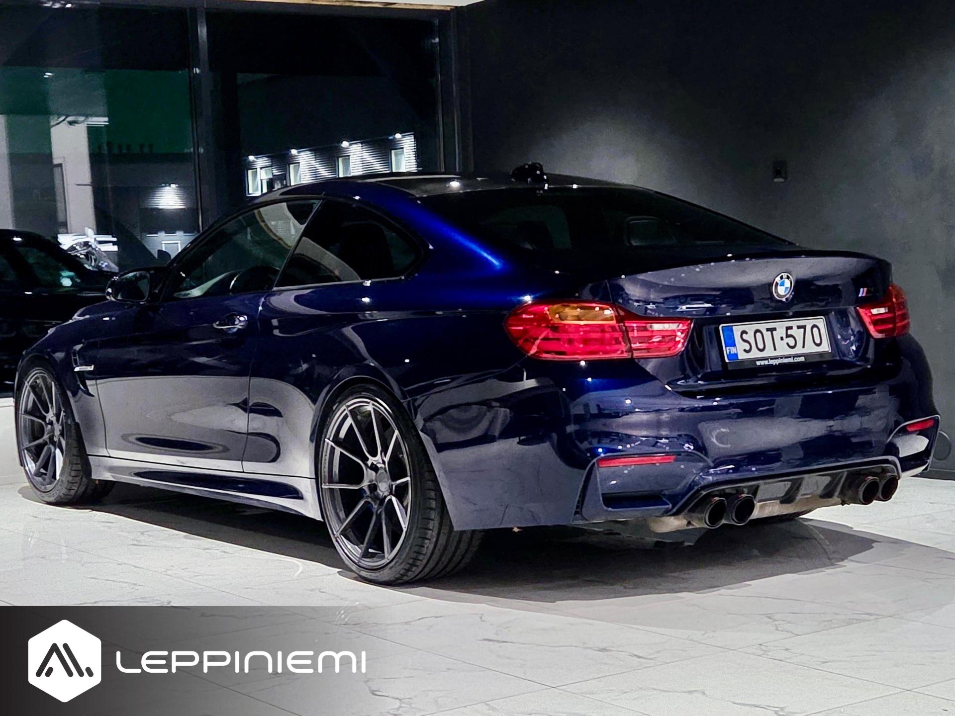 BMW M4 2015