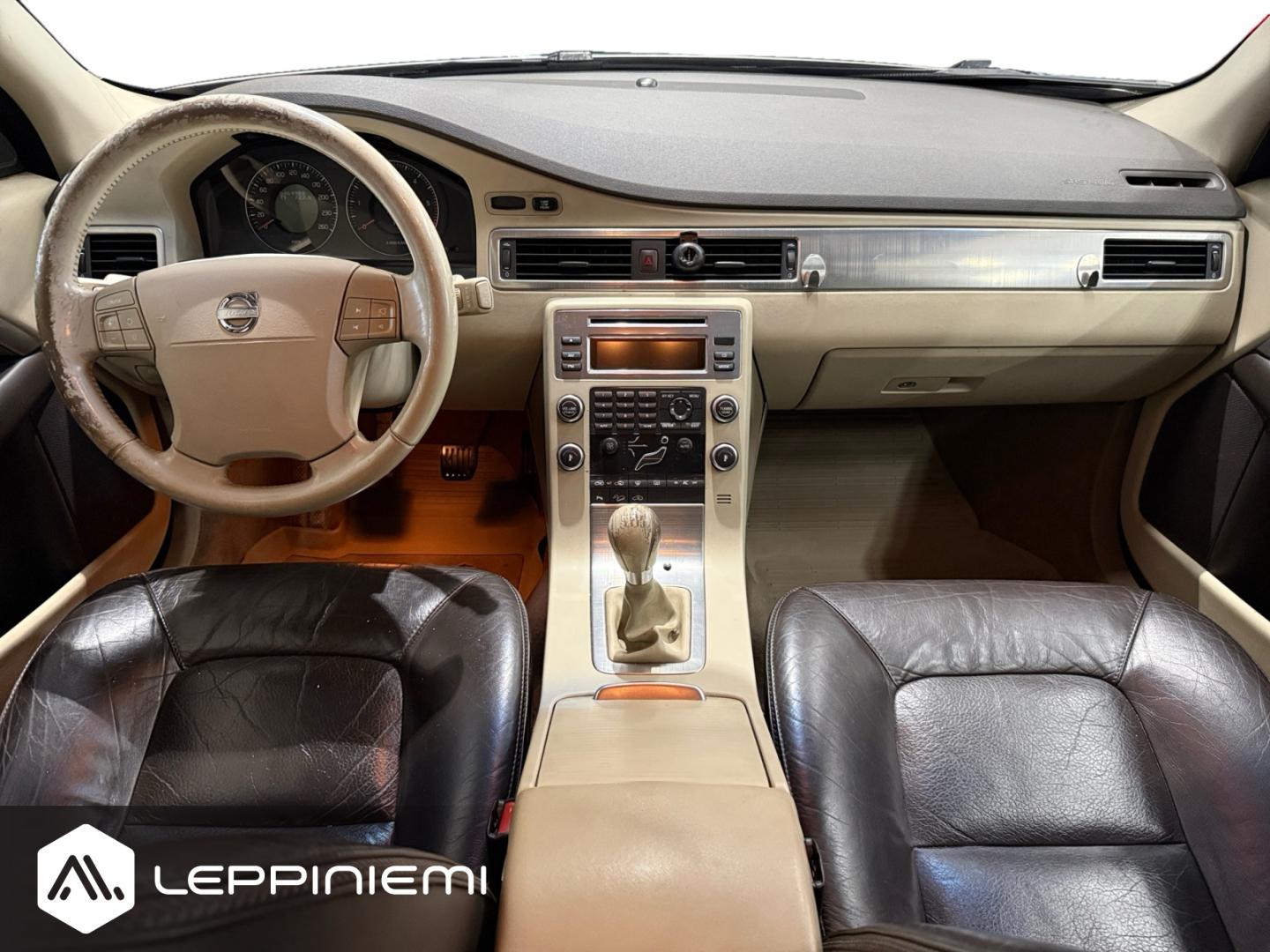 VOLVO XC70 2008