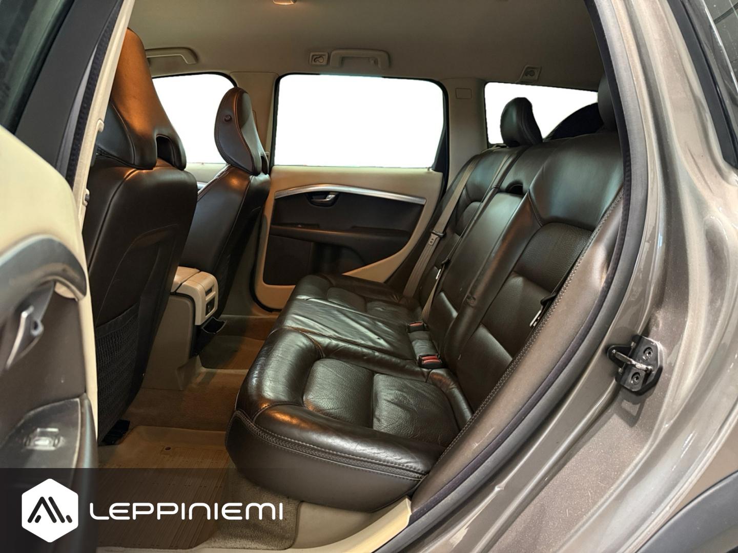 VOLVO XC70 2008