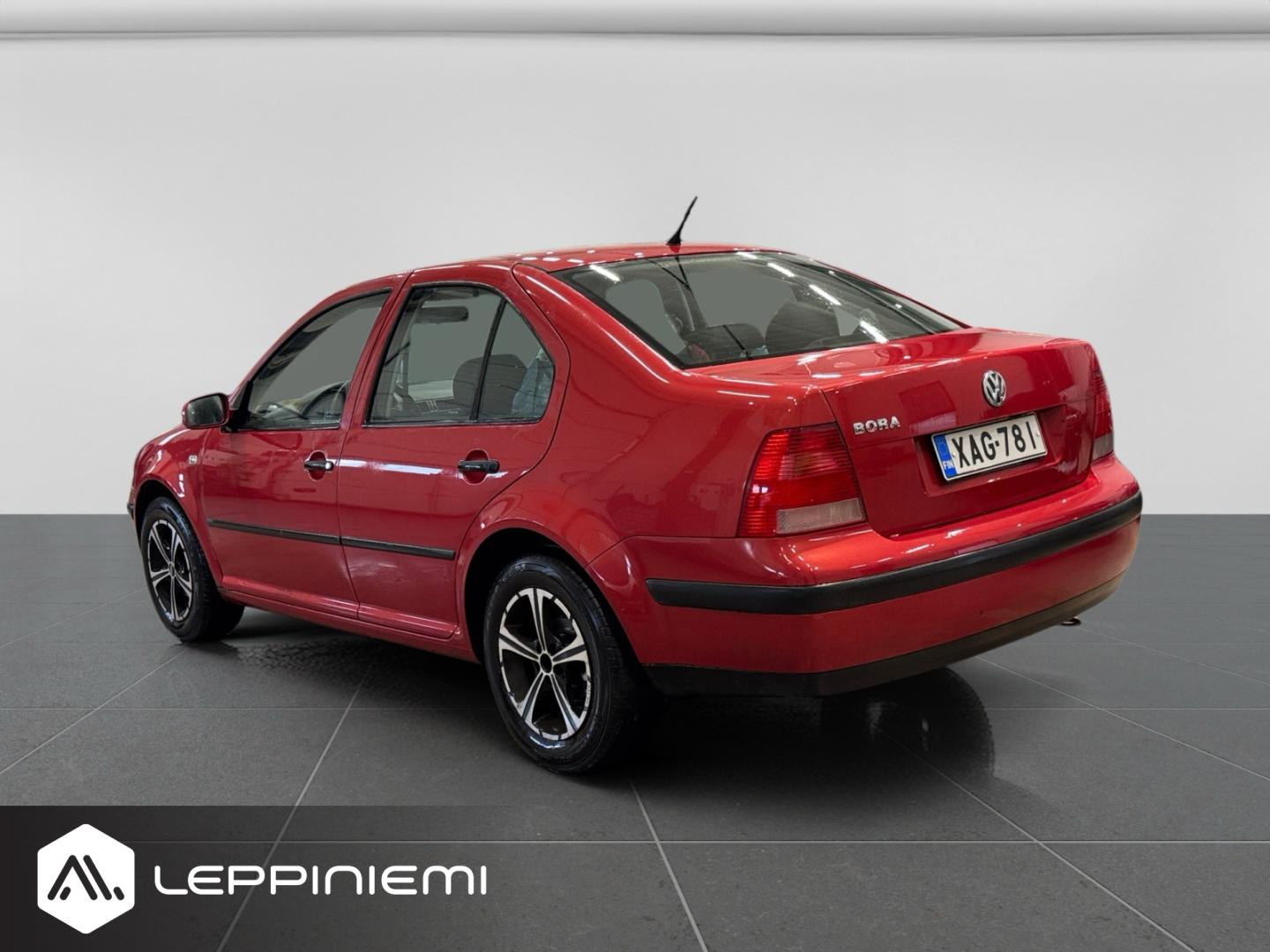 VOLKSWAGEN Bora 2004