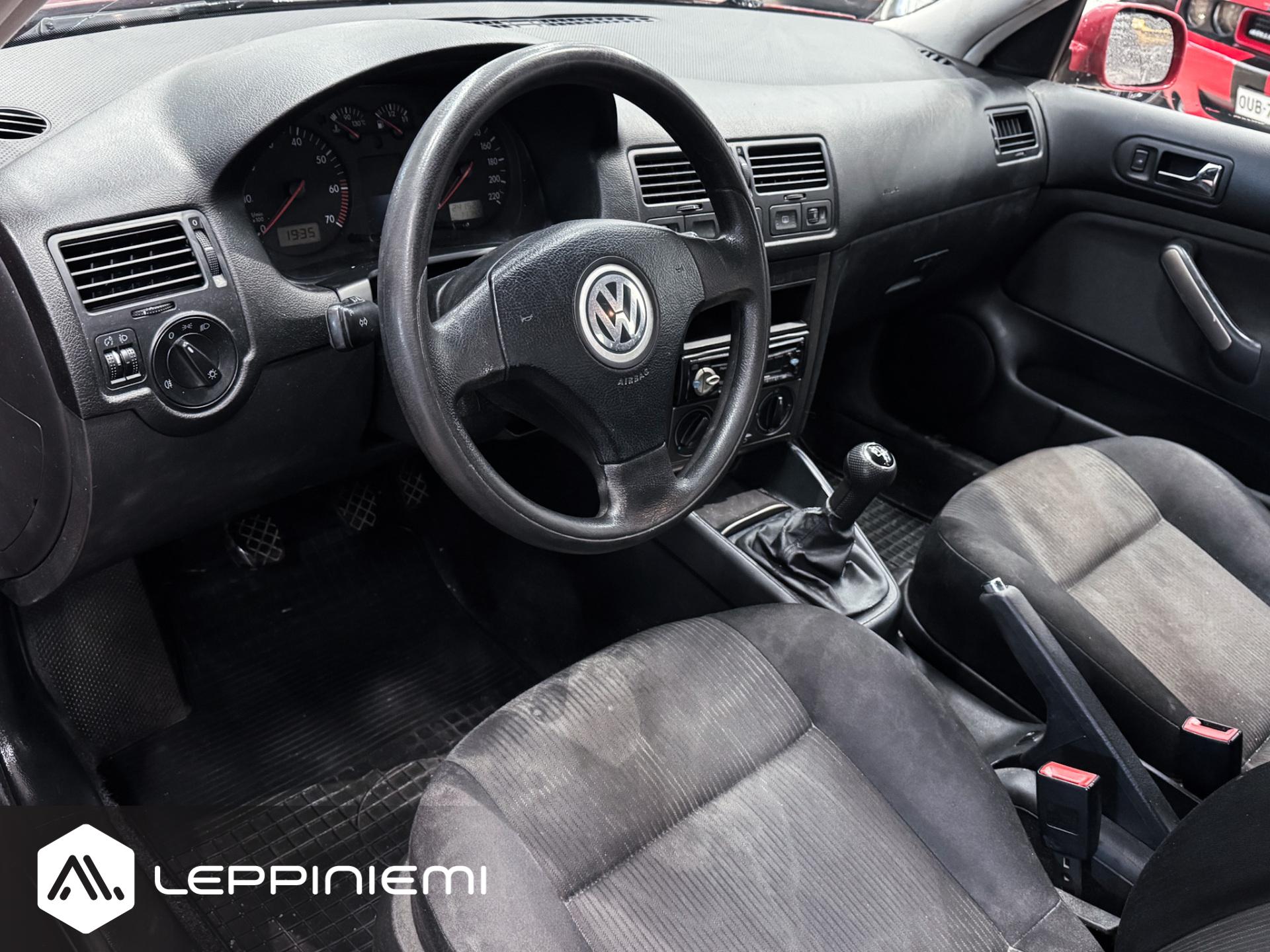 VOLKSWAGEN Bora 2004