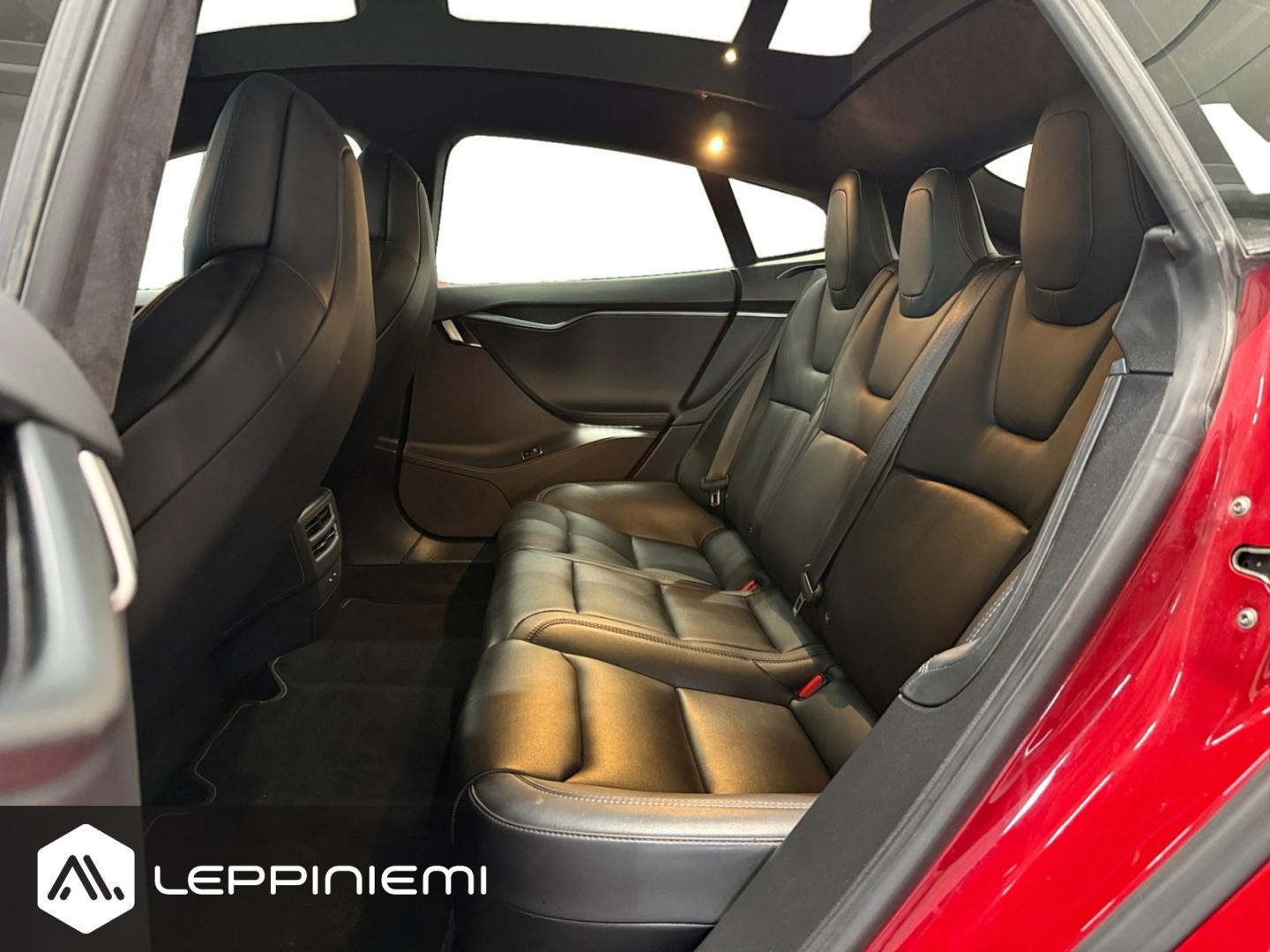 TESLA Model S 2019