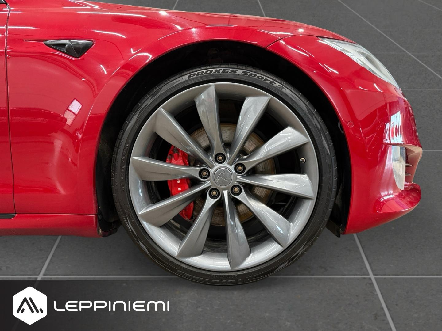 TESLA Model S 2019