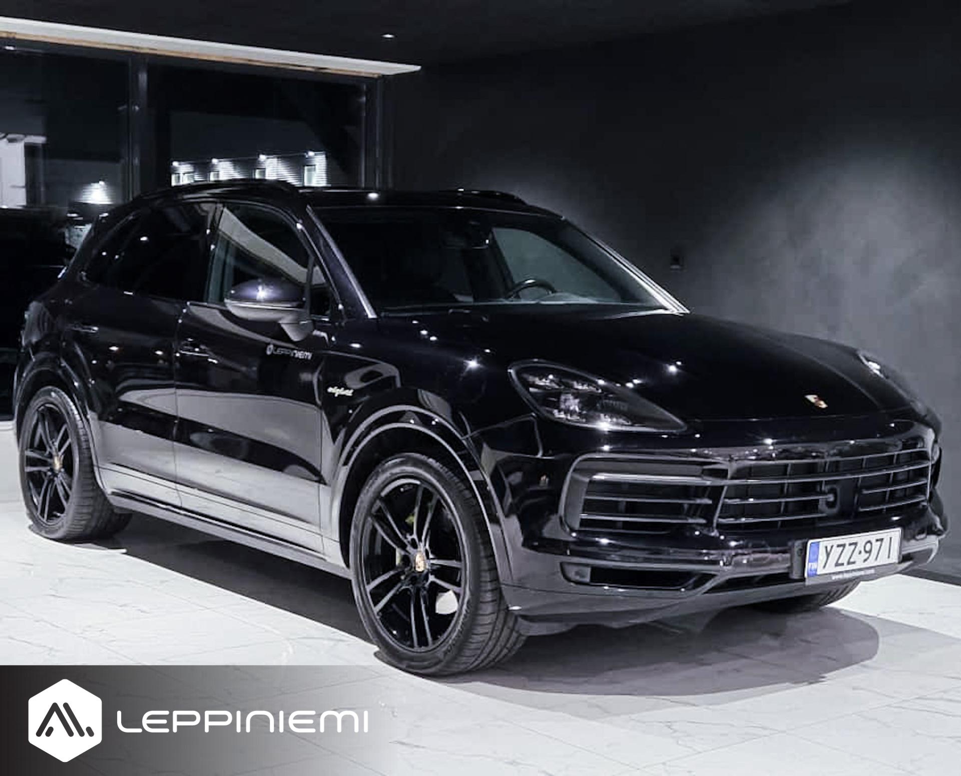 PORSCHE Cayenne 2018