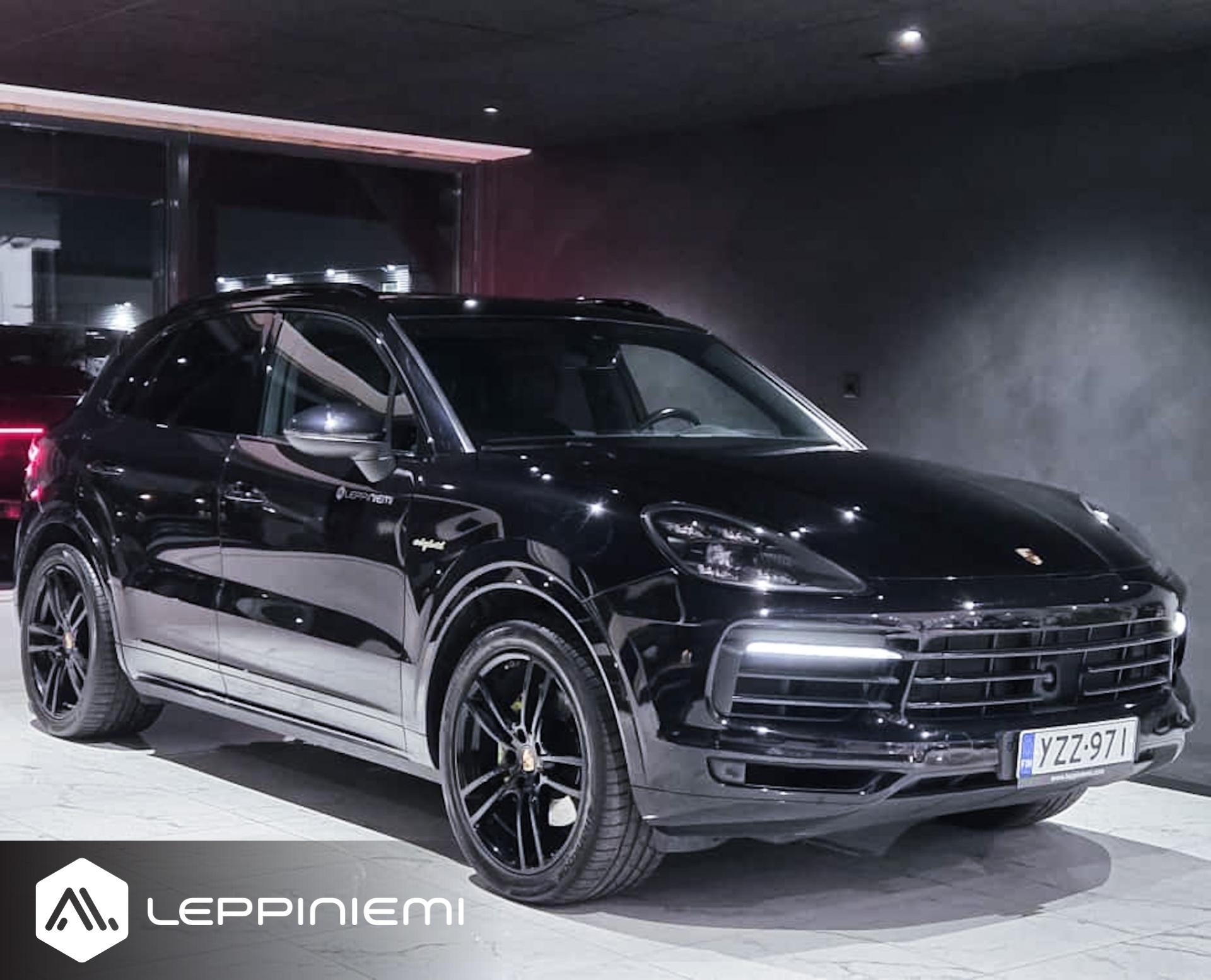 PORSCHE Cayenne 2018