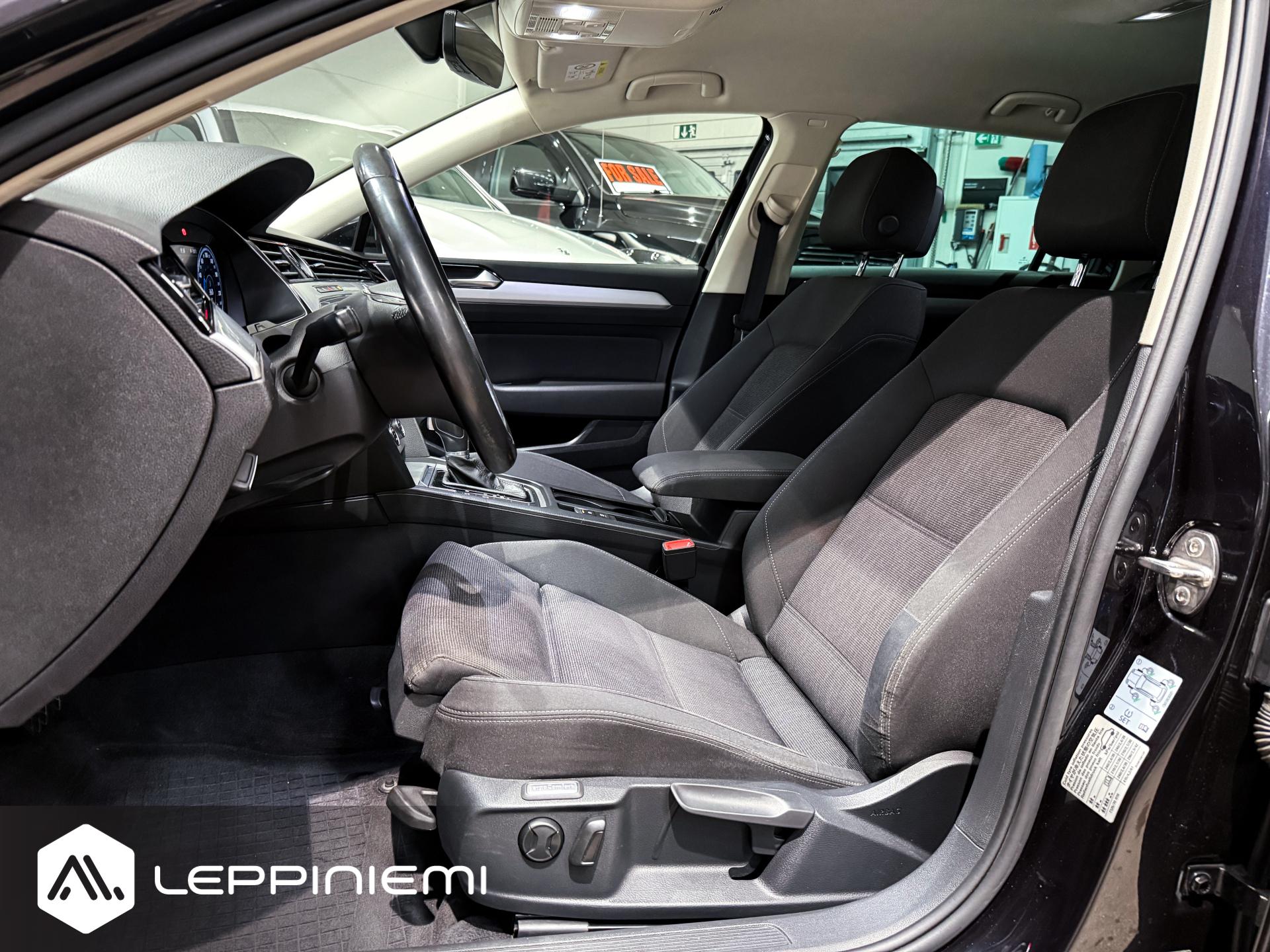 VOLKSWAGEN Passat 2016