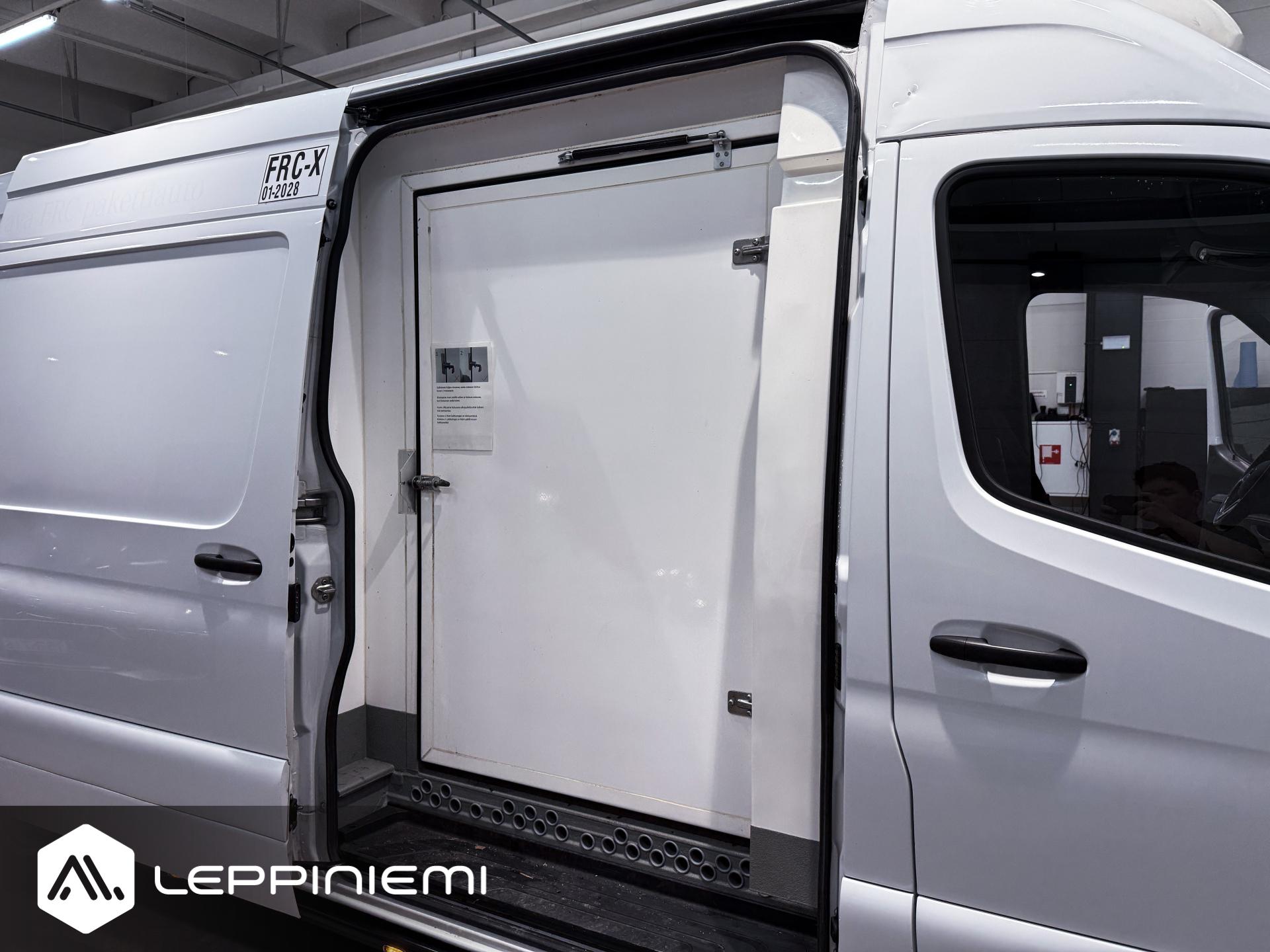 MERCEDES-BENZ Sprinter 2022