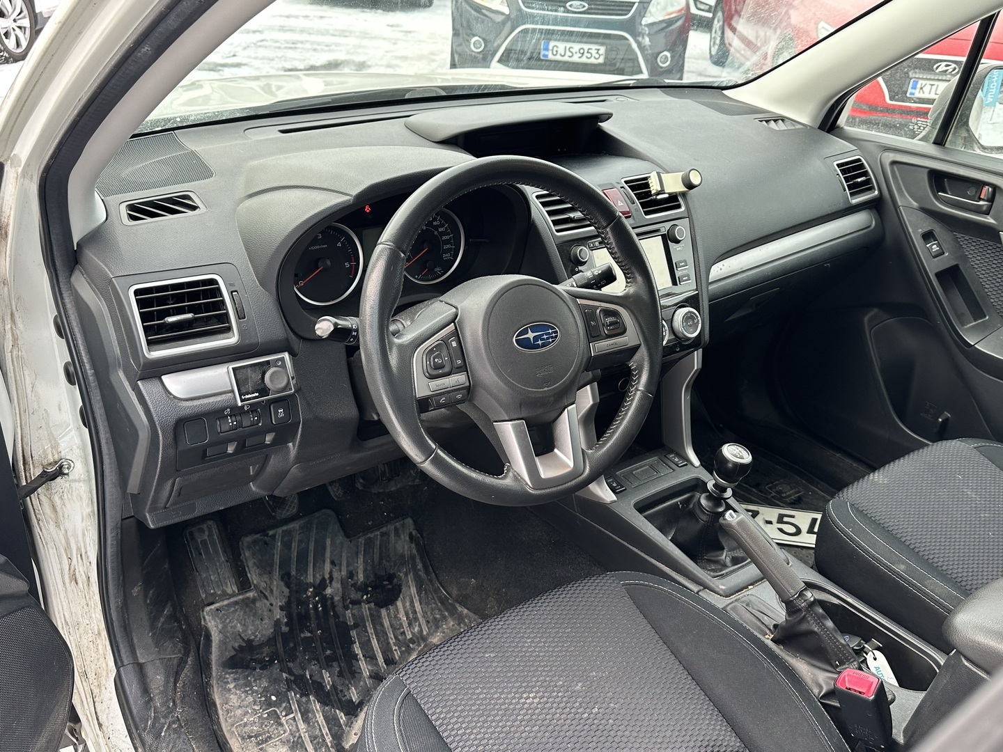 SUBARU Forester 2016