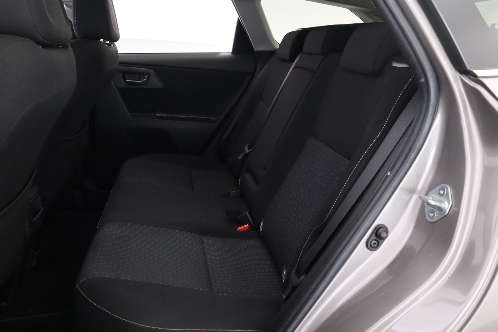 TOYOTA Auris 2015