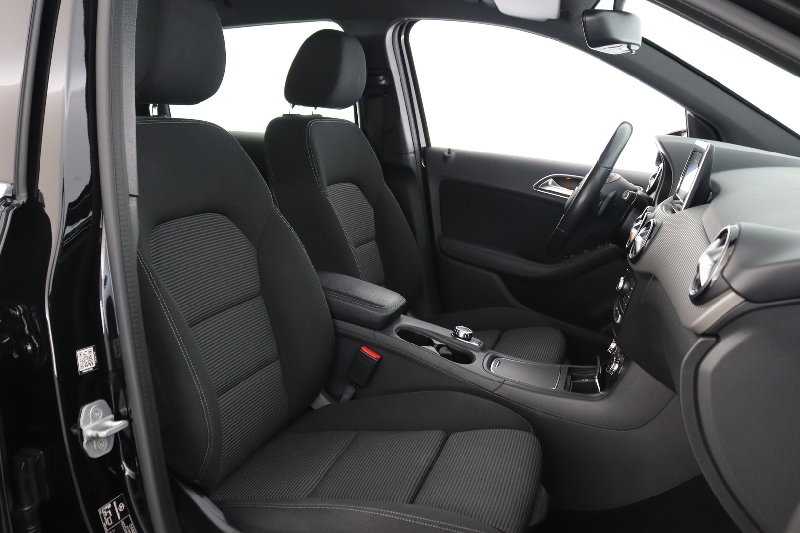 MERCEDES-BENZ B 2018