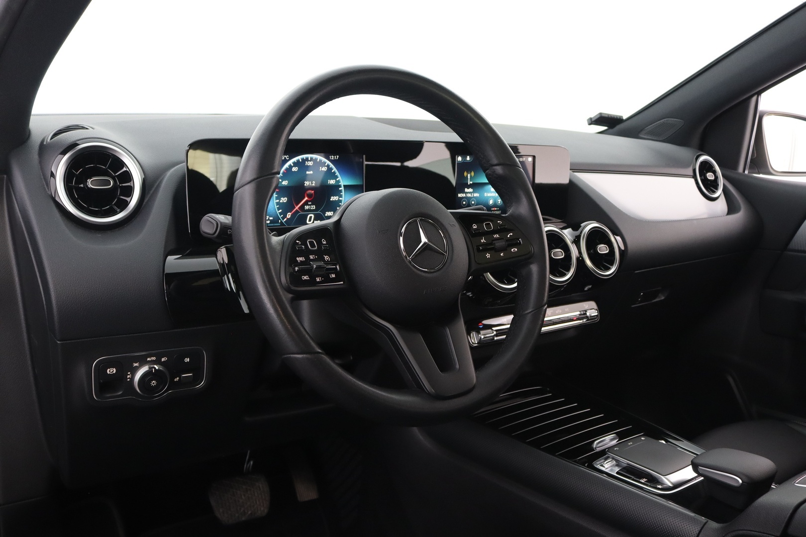 MERCEDES-BENZ B 2019