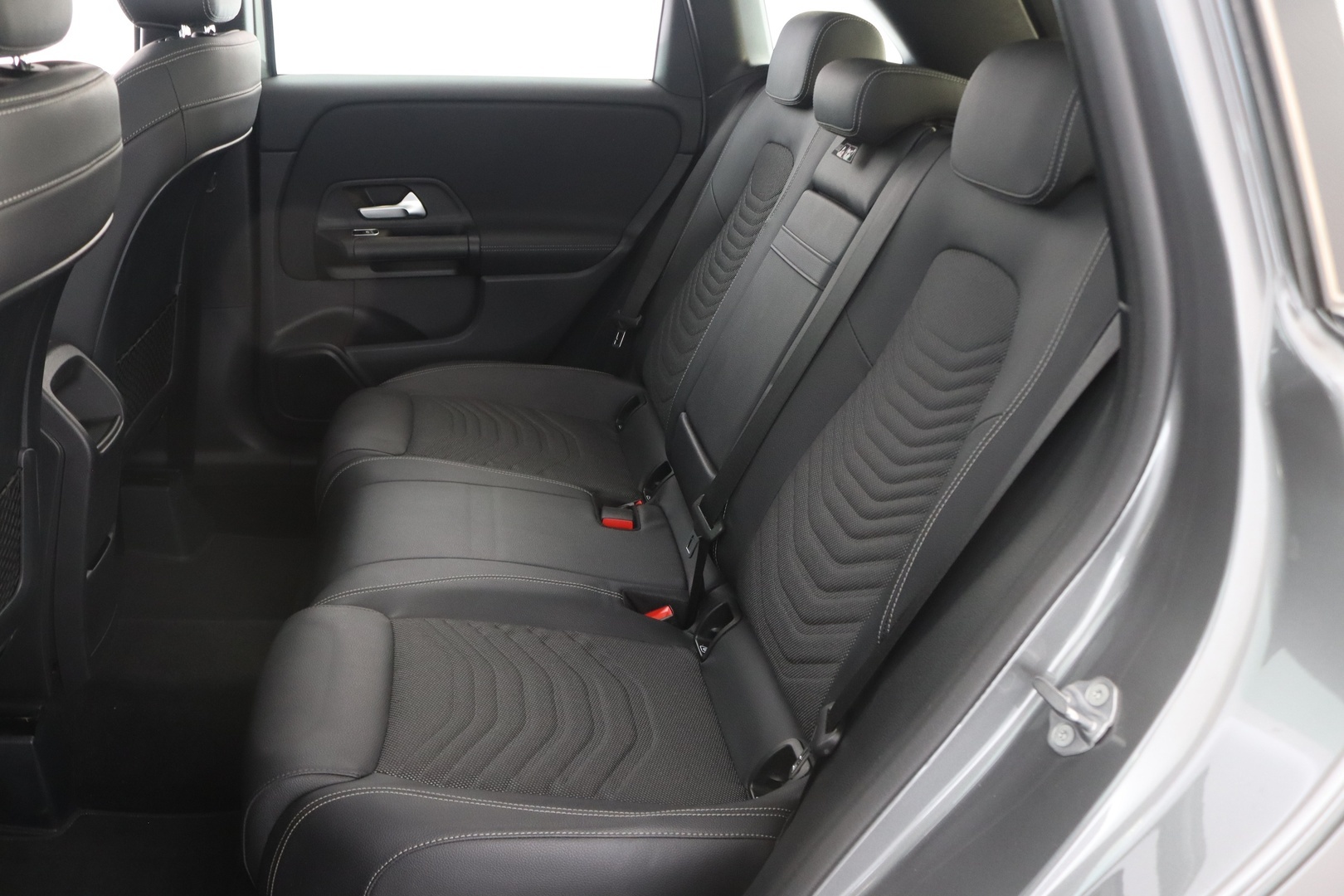 MERCEDES-BENZ B 2019