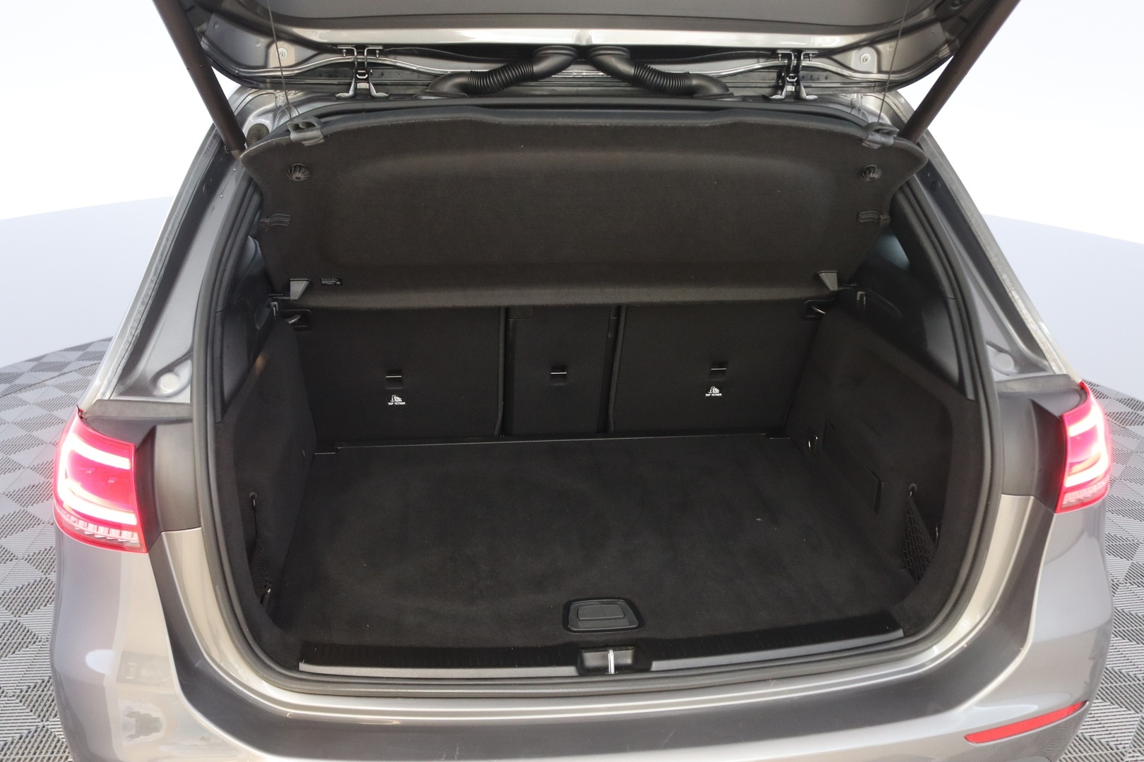 MERCEDES-BENZ B 2019