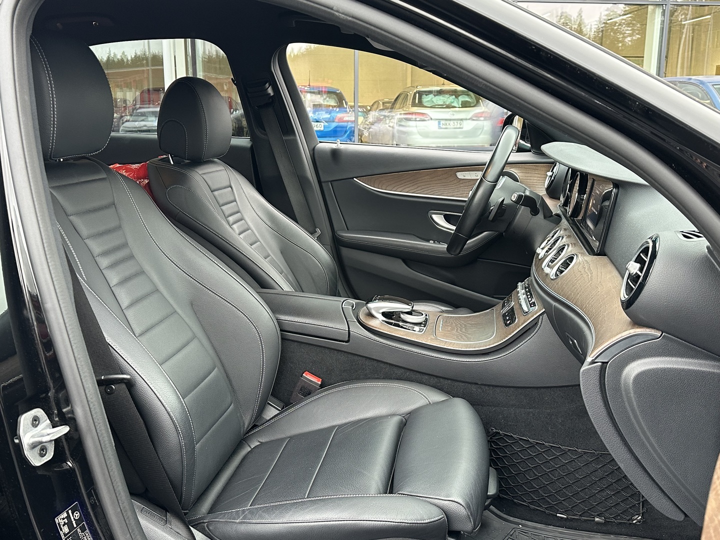 MERCEDES-BENZ E 2019