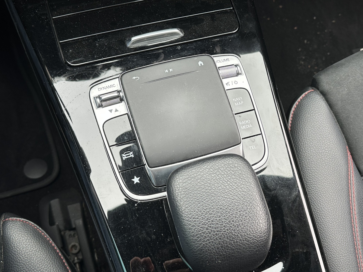 MERCEDES-BENZ CLA 2020