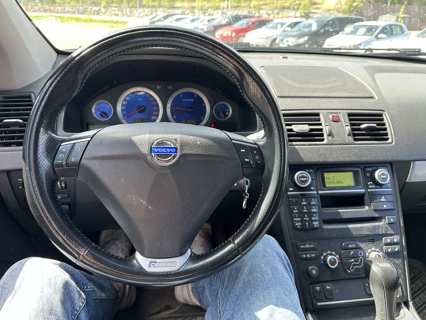 VOLVO XC90 2011