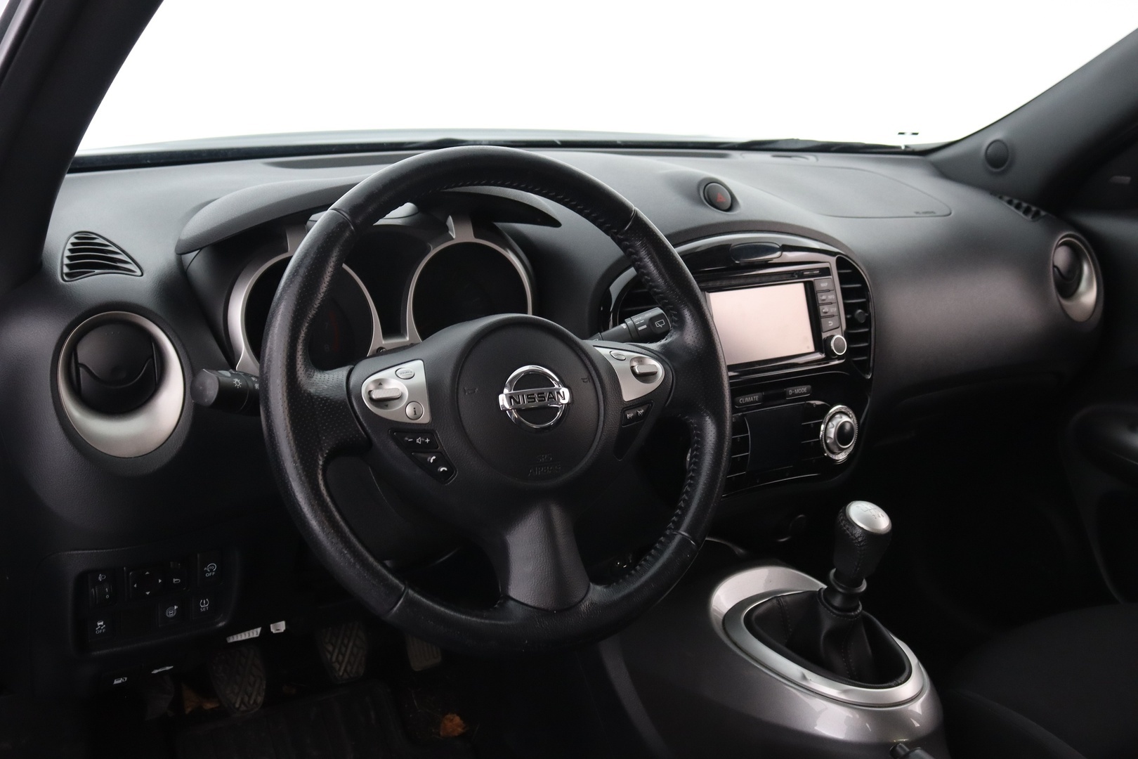 NISSAN Juke 2015