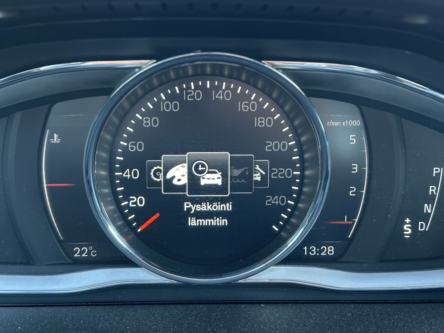 VOLVO XC60 2017
