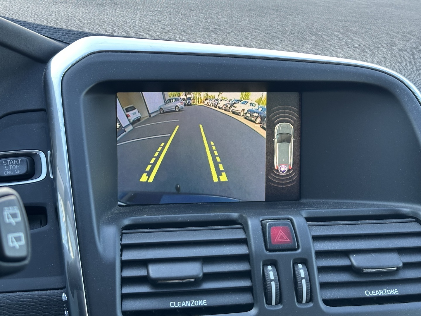 VOLVO XC60 2017