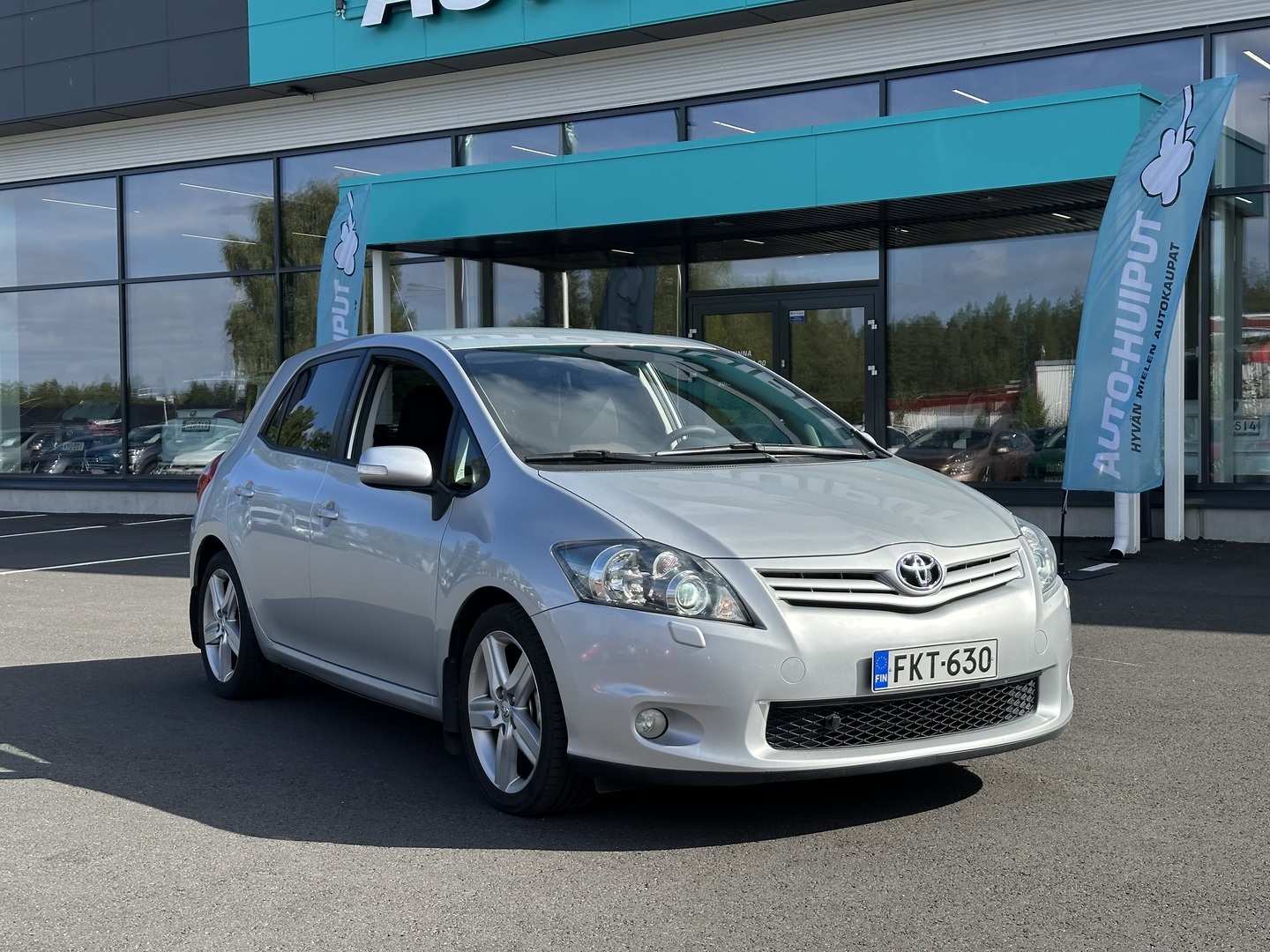 TOYOTA Auris 2012