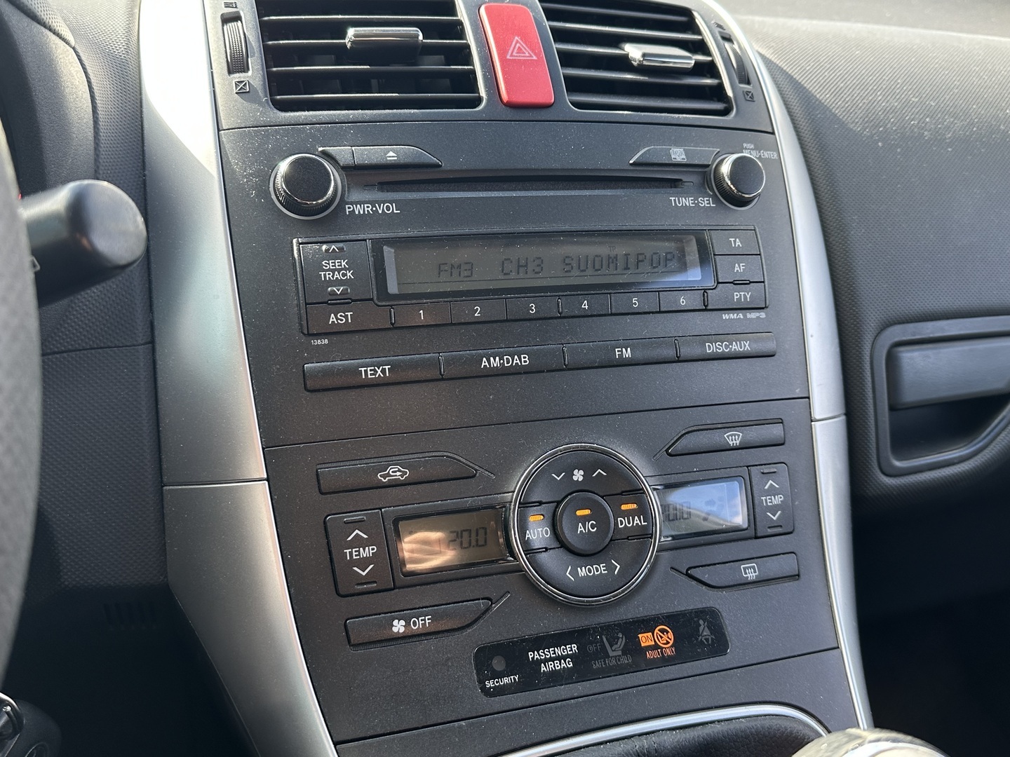 TOYOTA Auris 2012