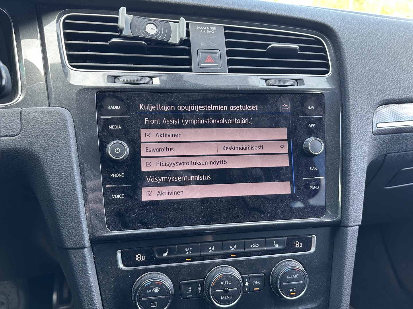 VOLKSWAGEN Golf 2018