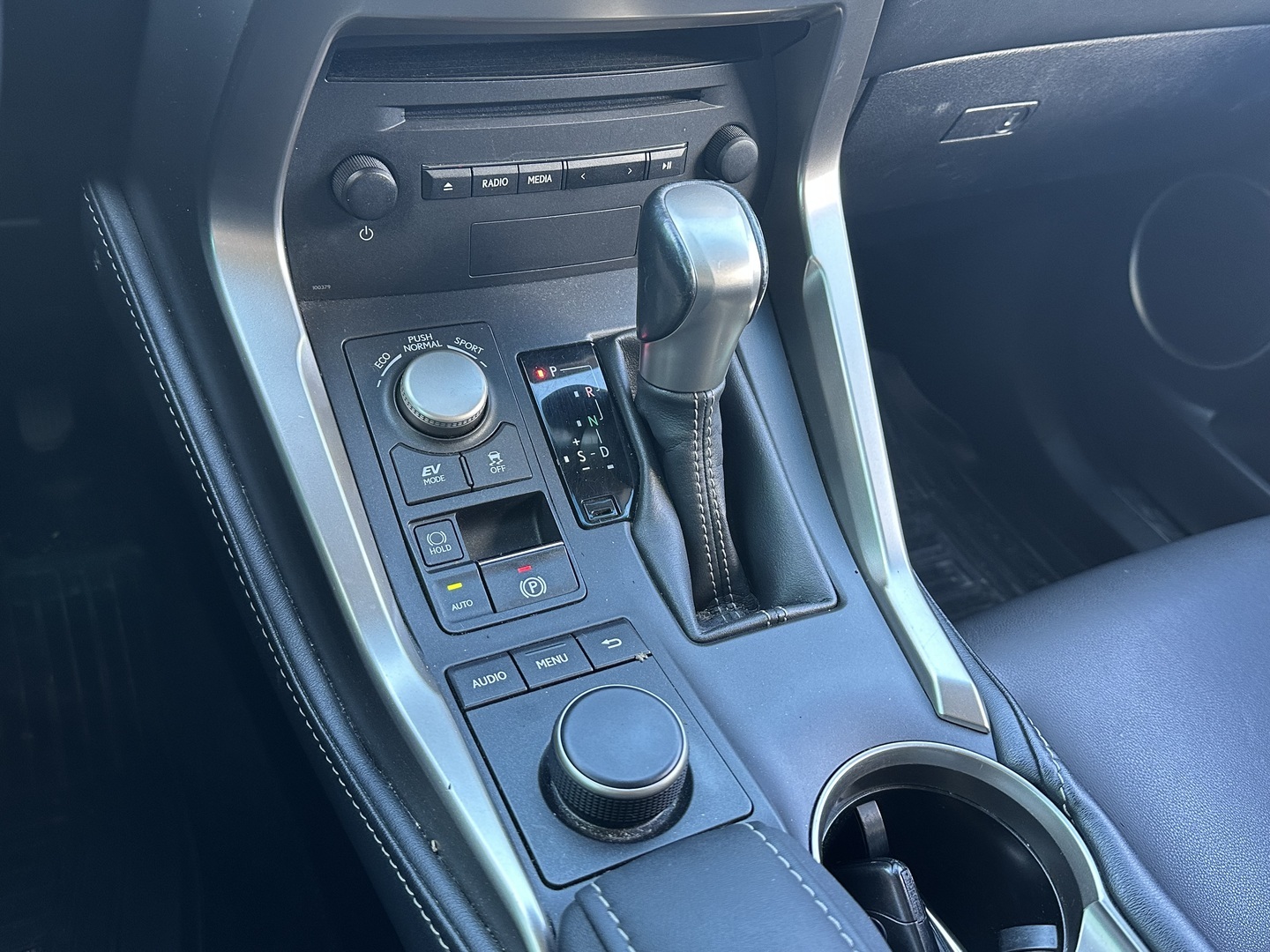 LEXUS NX 2016