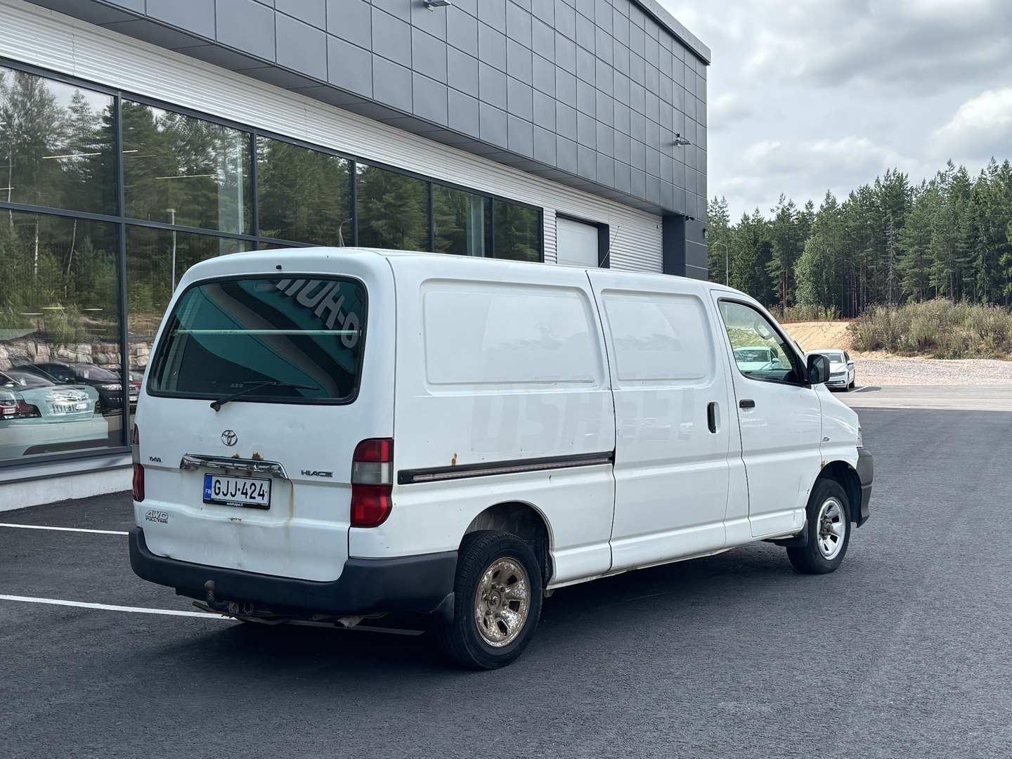 TOYOTA Hiace 2011