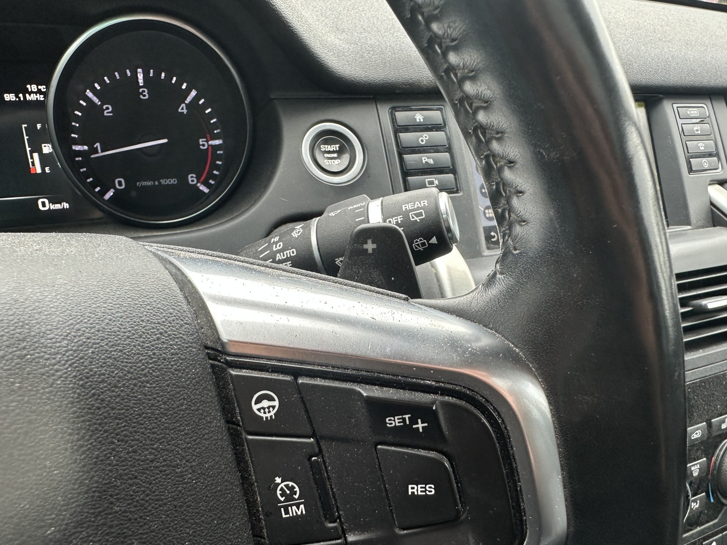 LAND ROVER Discovery Sport 2015