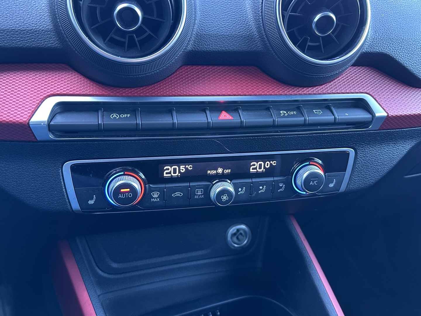 AUDI Q2 2020